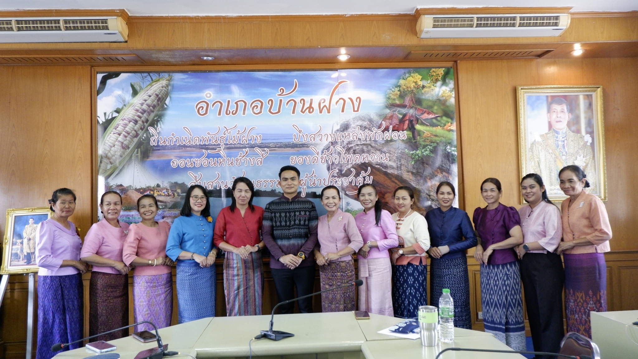 พช.ขอนแก่น : ร่วมเป็นวิทยากรบรรยาย โครงการขยายผลเครือข่ายนักขับเคลื่อนยุทธศาสตร์นำการเปลี่ยนแปลงสู่นักสื่อสารสังคม อำเภอบ้านฝาง