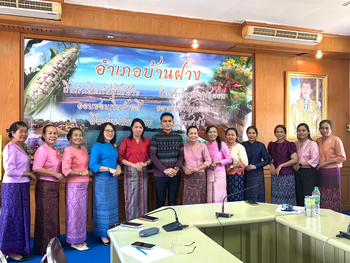 พช.ขอนแก่น : ร่วมเป็นวิทยากรบรรยาย โครงการขยายผลเครือข่ายนักขับเคลื่อนยุทธศาสตร์นำการเปลี่ยนแปลงสู่นักสื่อสารสังคม อำเภอบ้านฝาง