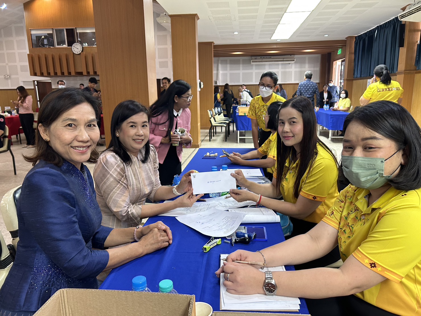 พช.ขอนแก่น : ร่วมงานวันรวมน้ำใจให้กาชาด ประจำปี 2566