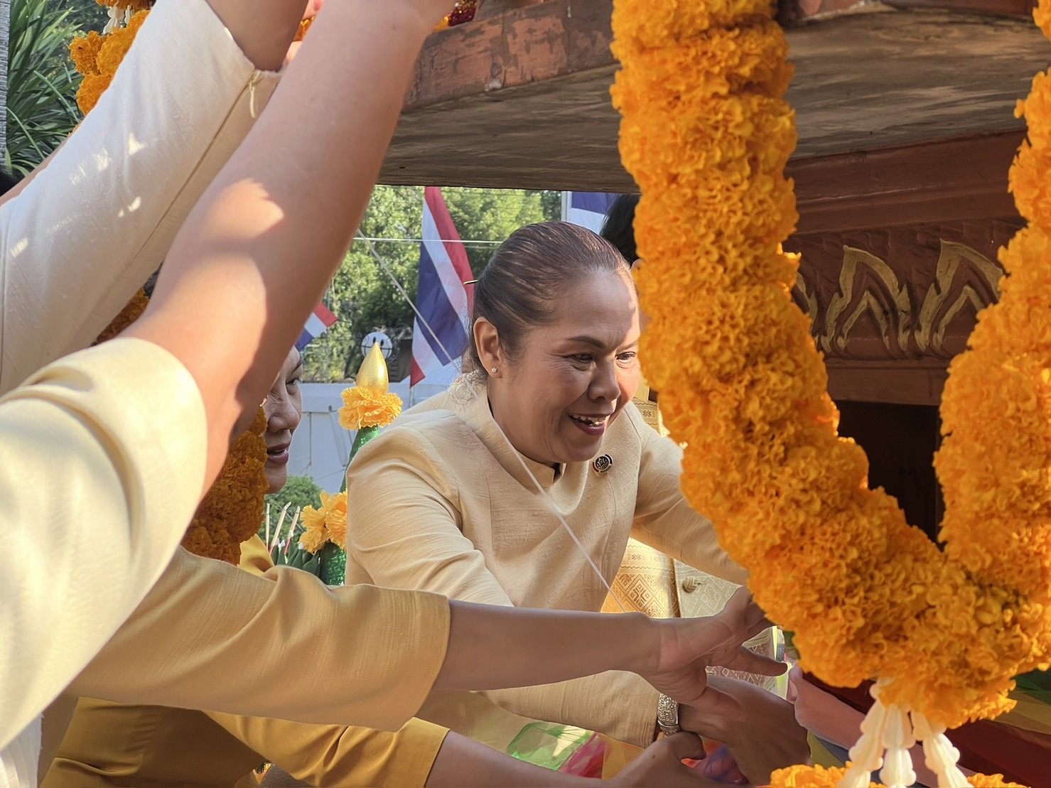 พช.ขอนแก่น : เข้าร่วมพิธีบวงสรวงสิ่งศักดิ์สิทธิ์งานเทศกาลไหมนานาชาติ ประเพณีผูกเสี่ยวงานกาชาดจังหวัดขอนแก่น และงานขอนแก่นซอฟต์พาวเวอร์ ประจำปี 2566