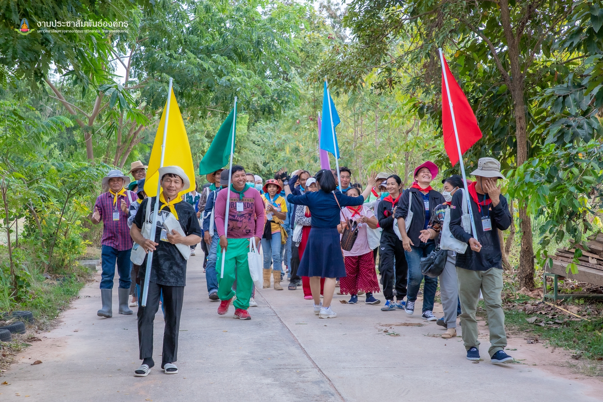 พช.ขอนแก่น : จัดฝึกอบรมโครงการพัฒนาหมู่บ้านเศรษฐกิจพอเพียง กิจกรรมที่ 1.1 อบรมแกนนำขับเคลื่อนหมู่บ้านเศรษฐกิจพอเพียง (วันที่3)