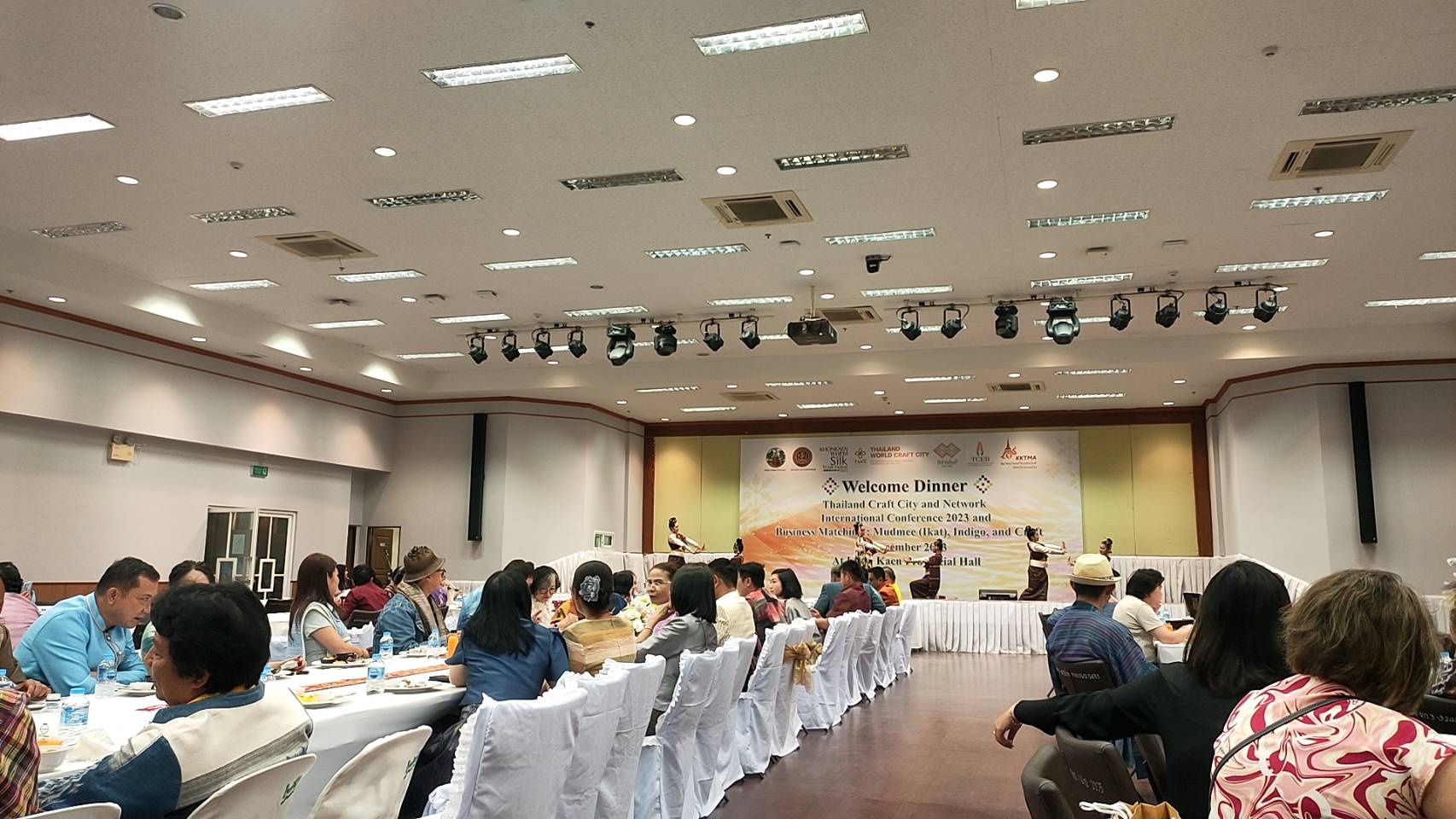 พช.ขอนแก่น : ร่วมการประชุมนานาชาติ และการเจรจาธุรกิจ เมืองหัตถกรรมโลกในประเทศไทย และเครือข่ายเมืองหัตถกรรมโลก 2023 มัดหมี่ คราม และงานฝีมือ ในวันที่ 7-9 ธันวาคม 2566 ณ จังหวัดขอนแก่น
