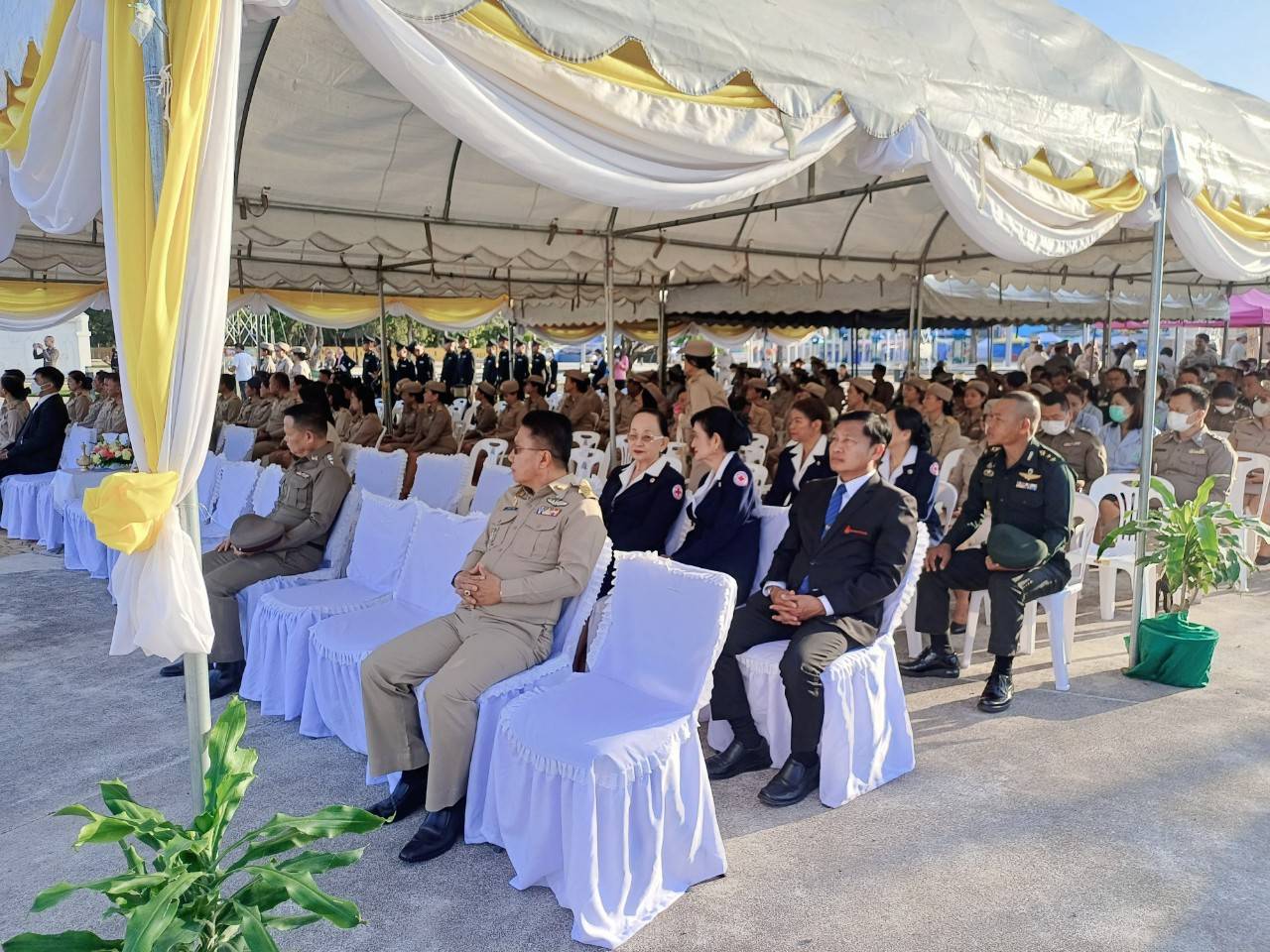 พช.ขอนแก่น : ร่วมพิธีรำลึก จอมพลสฤษดิ์ ธนะรัชต์ นายกรัฐมนตรีคนที่ 11 ของประเทศไทย ผู้วางรากฐานพัฒนาจังหวัดขอนแก่น