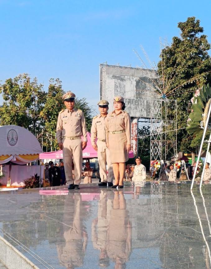 พช.ขอนแก่น : ร่วมพิธีรำลึก จอมพลสฤษดิ์ ธนะรัชต์ นายกรัฐมนตรีคนที่ 11 ของประเทศไทย ผู้วางรากฐานพัฒนาจังหวัดขอนแก่น