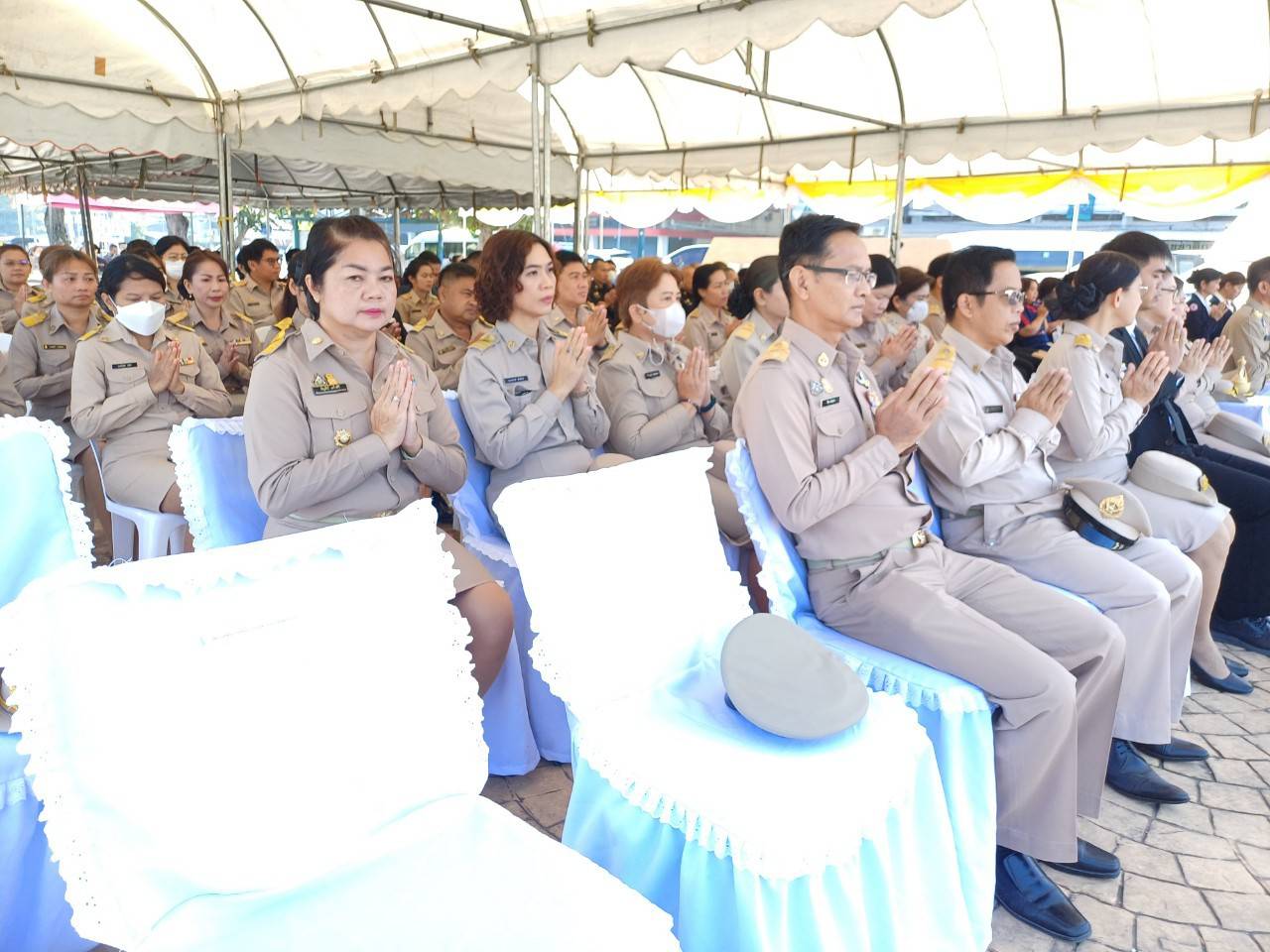 พช.ขอนแก่น : ร่วมพิธีรำลึก จอมพลสฤษดิ์ ธนะรัชต์ นายกรัฐมนตรีคนที่ 11 ของประเทศไทย ผู้วางรากฐานพัฒนาจังหวัดขอนแก่น