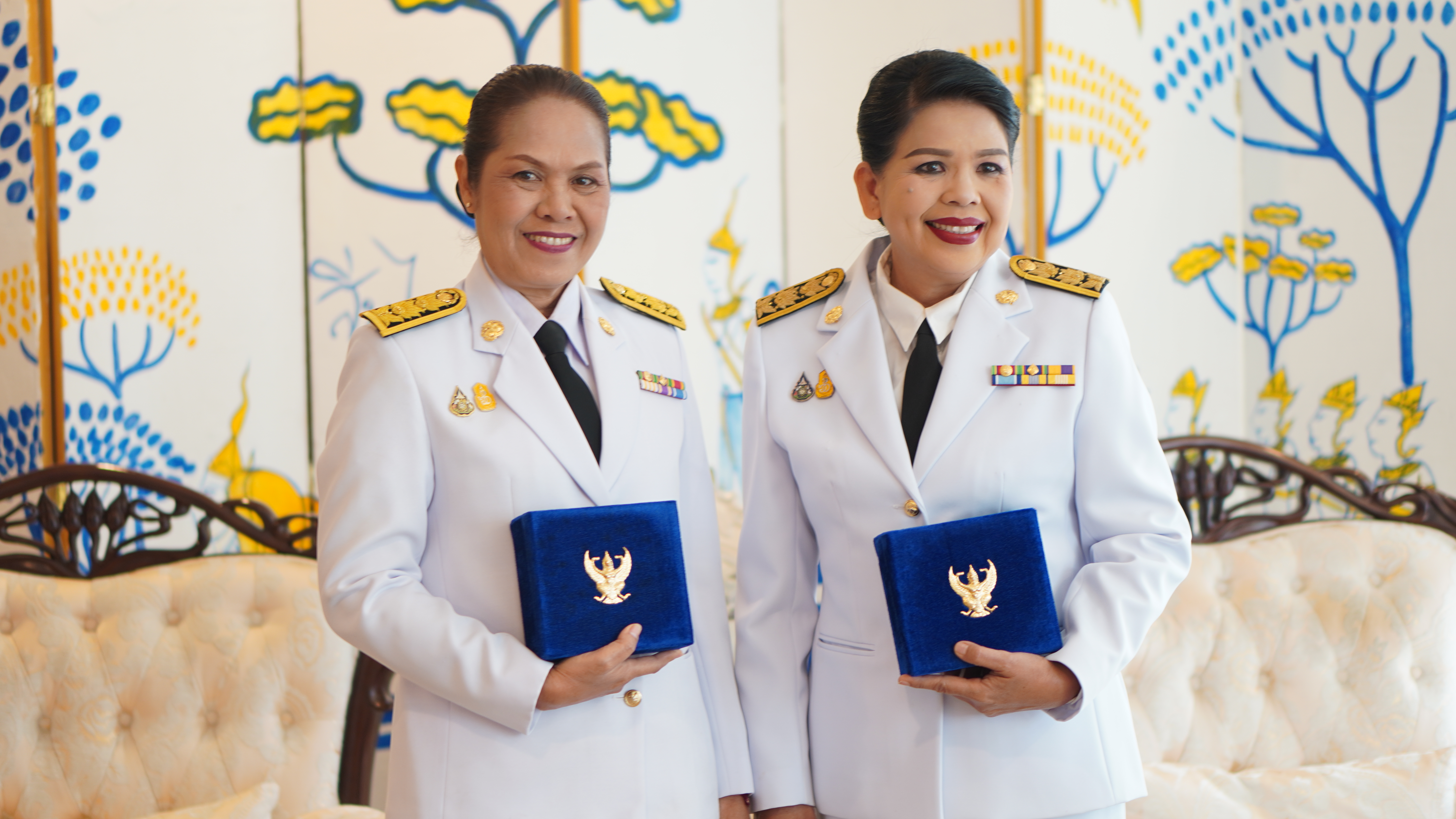 จังหวัดขอนแก่น : จัดพิธีรับพระราชทานเครื่องราชอิสริยาภรณ์ชั้นสายสะพาย ประจำปี 2565 และประจำปี 2566