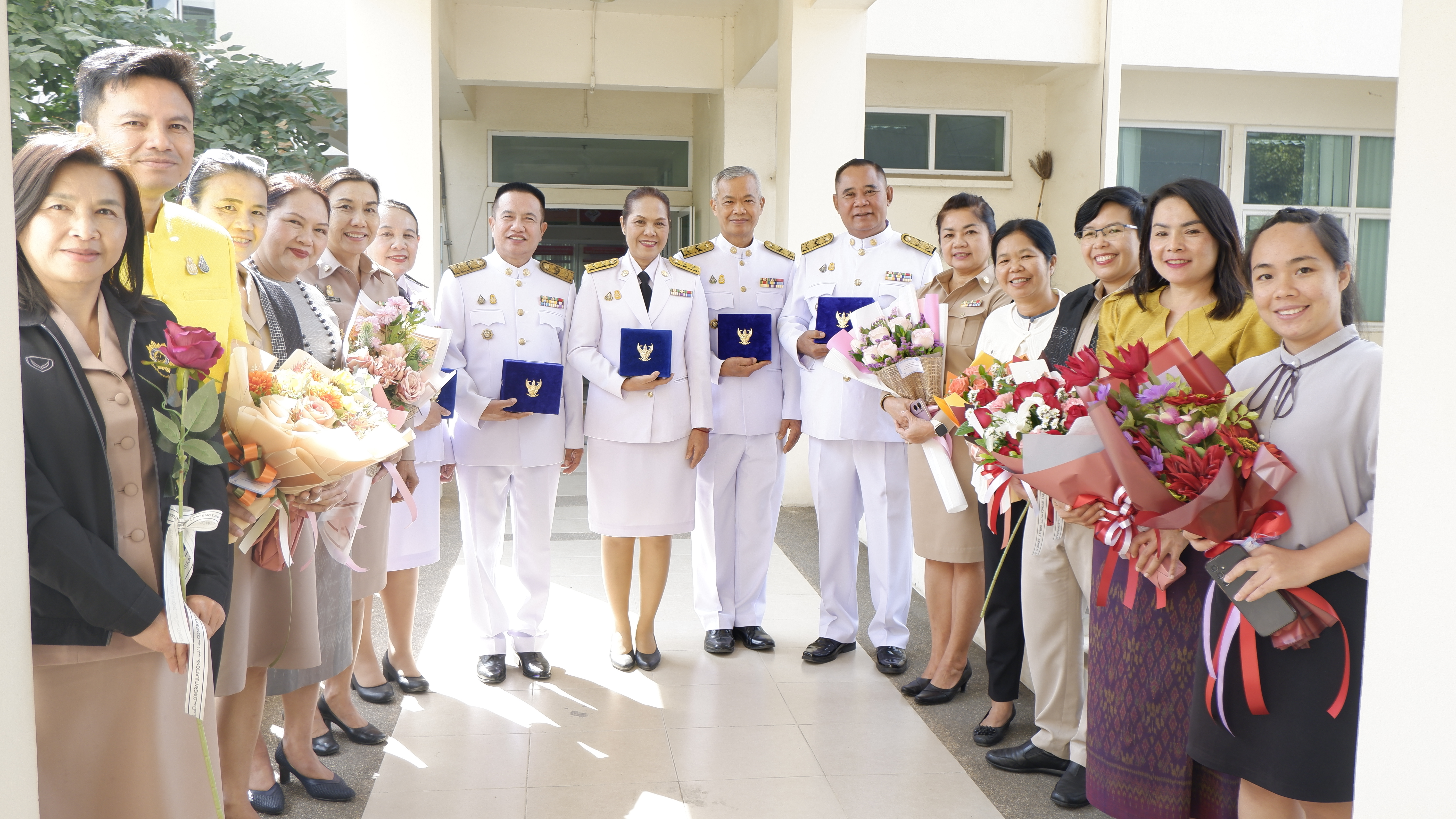 จังหวัดขอนแก่น : จัดพิธีรับพระราชทานเครื่องราชอิสริยาภรณ์ชั้นสายสะพาย ประจำปี 2565 และประจำปี 2566