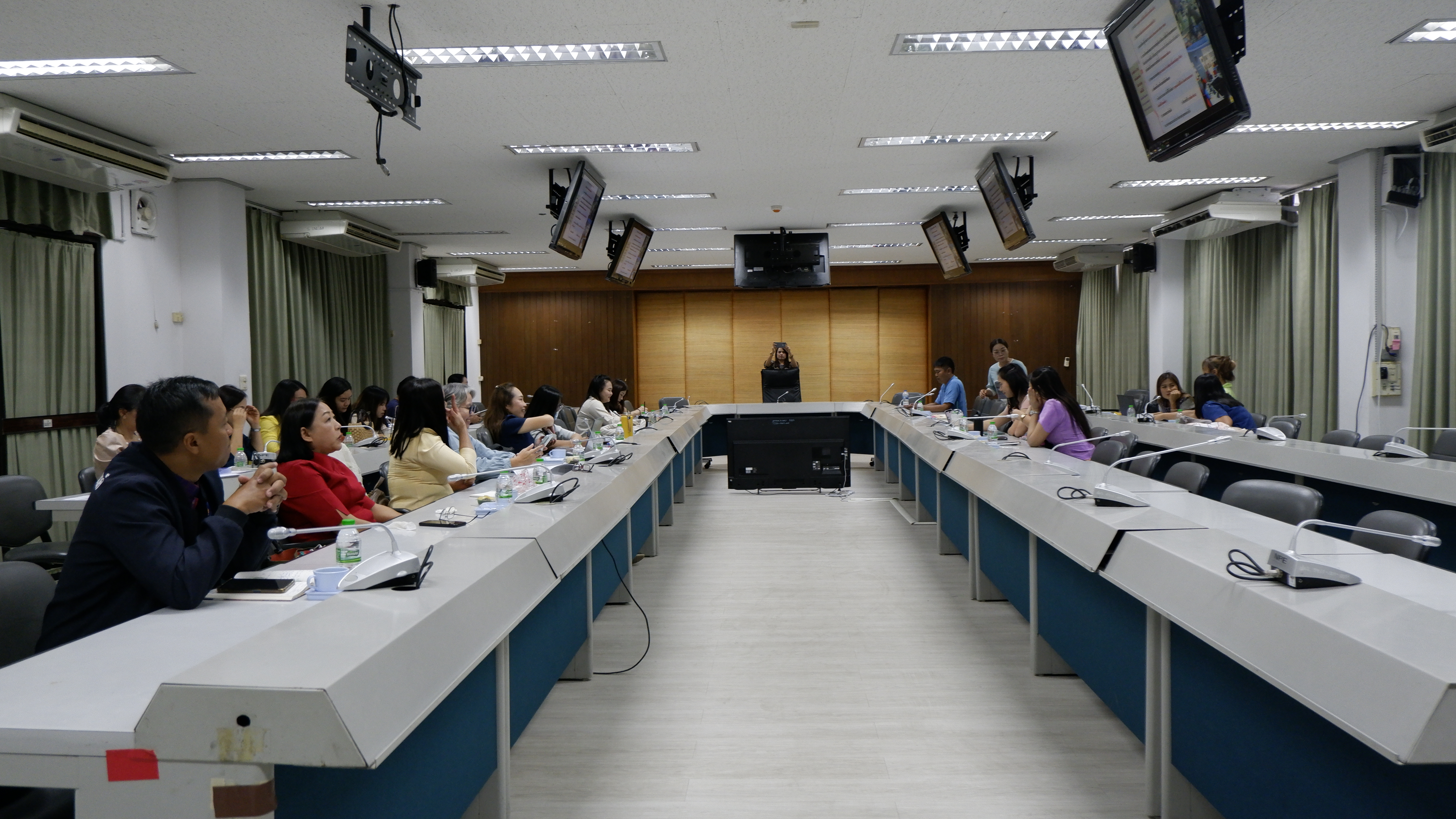 พช.ขอนแก่น : ประชุมโครงการเพิ่มประสิทธิภาพการตรวจสอบภายในเบื้องต้น ผ่านระบบวิดีทัศน์ทางไกล (วันที่2)