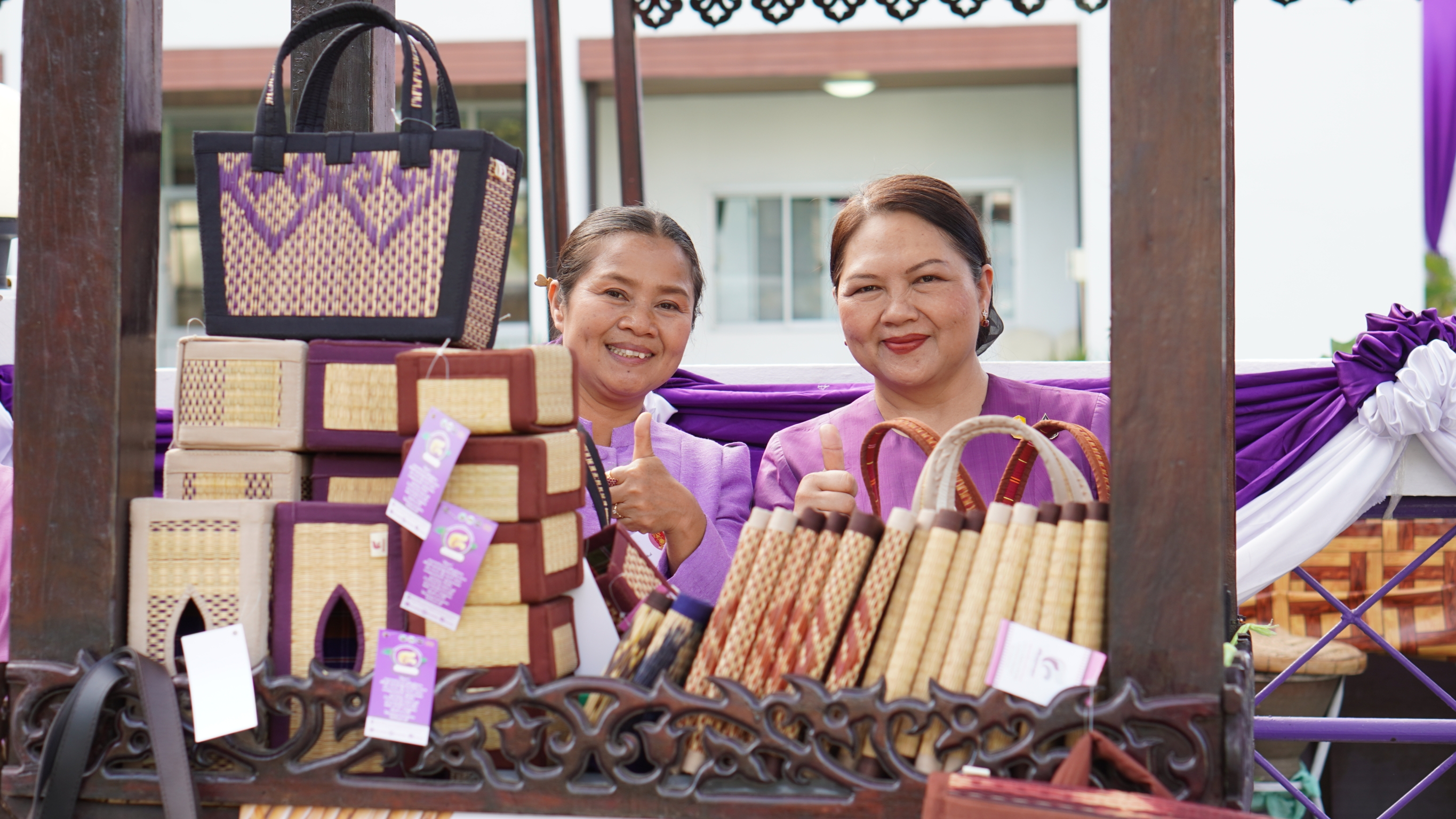 พช.ขอนแก่น : ร่วมรับเสด็จสมเด็จพระกนิษฐาธิราชเจ้า กรมสมเด็จพระเทพรัตนราชสุดาฯ สยามบรมราชกุมารี ที่ทรงเสด็จฯ มาปฏิบัติพระราชกรณียกิจ ในพื้นที่จังหวัดขอนแก่น