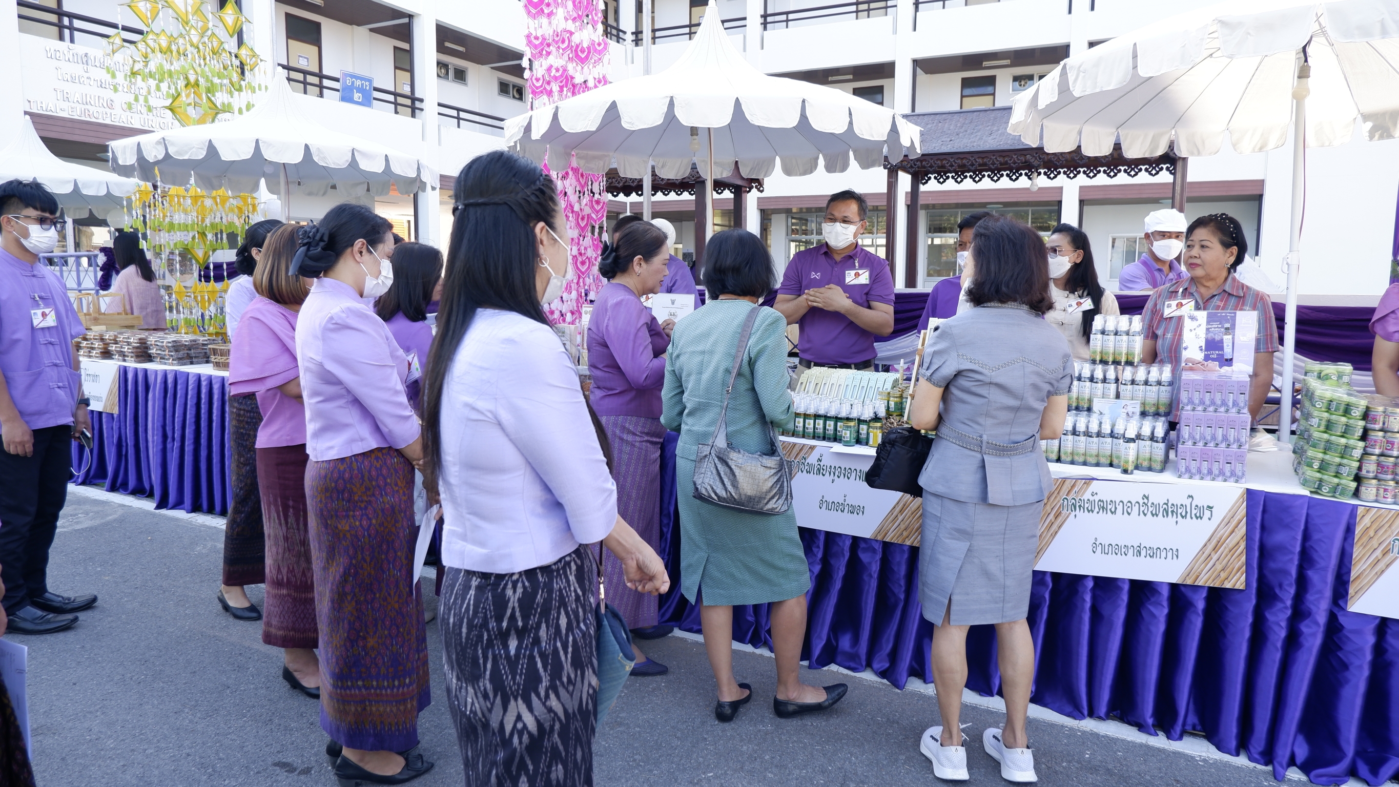 พช.ขอนแก่น : ร่วมรับเสด็จสมเด็จพระกนิษฐาธิราชเจ้า กรมสมเด็จพระเทพรัตนราชสุดาฯ สยามบรมราชกุมารี ที่ทรงเสด็จฯ มาปฏิบัติพระราชกรณียกิจ ในพื้นที่จังหวัดขอนแก่น