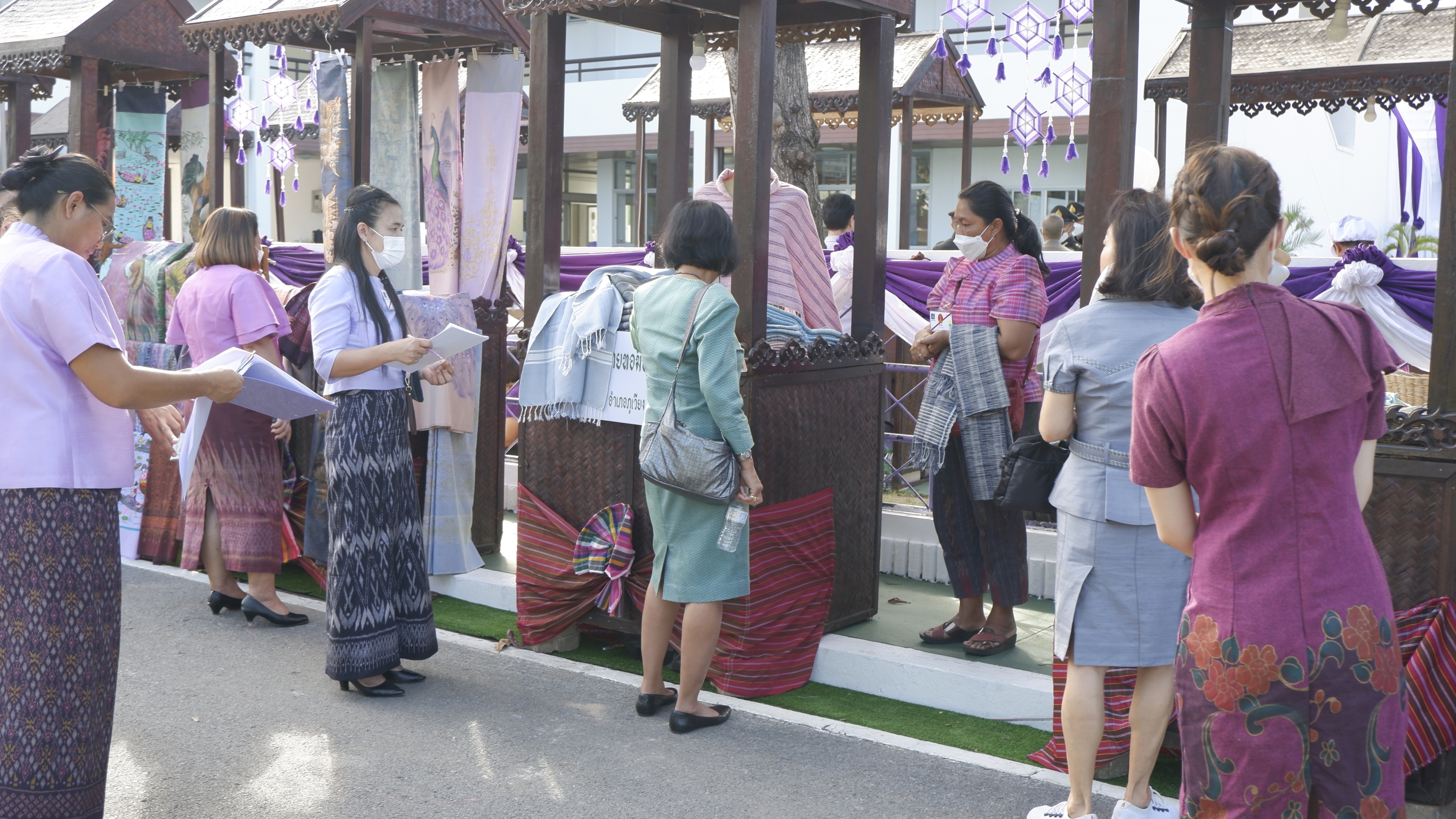 พช.ขอนแก่น : ร่วมรับเสด็จสมเด็จพระกนิษฐาธิราชเจ้า กรมสมเด็จพระเทพรัตนราชสุดาฯ สยามบรมราชกุมารี ที่ทรงเสด็จฯ มาปฏิบัติพระราชกรณียกิจ ในพื้นที่จังหวัดขอนแก่น