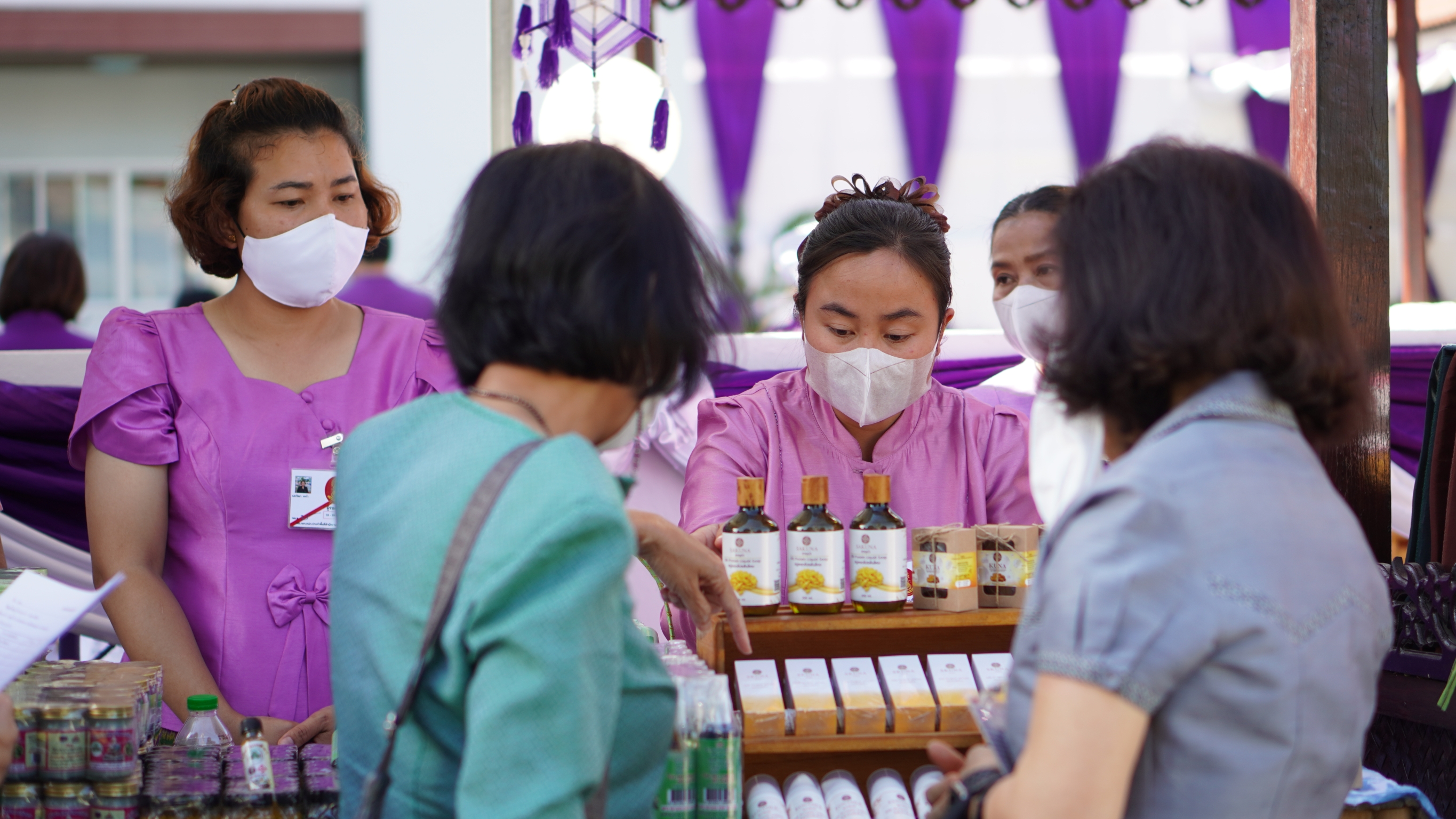 พช.ขอนแก่น : ร่วมรับเสด็จสมเด็จพระกนิษฐาธิราชเจ้า กรมสมเด็จพระเทพรัตนราชสุดาฯ สยามบรมราชกุมารี ที่ทรงเสด็จฯ มาปฏิบัติพระราชกรณียกิจ ในพื้นที่จังหวัดขอนแก่น