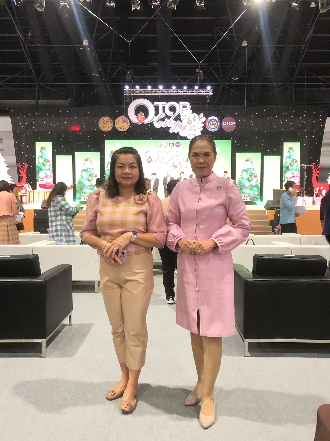 พช.ขอนแก่น : ร่วมงาน OTOP City 2023 “ช้อปสนุก ส่งสุขท้ายปี สินค้าดี จากภูมิปัญญาไทย”