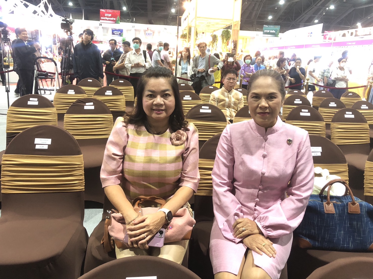 พช.ขอนแก่น : ร่วมงาน OTOP City 2023 “ช้อปสนุก ส่งสุขท้ายปี สินค้าดี จากภูมิปัญญาไทย”