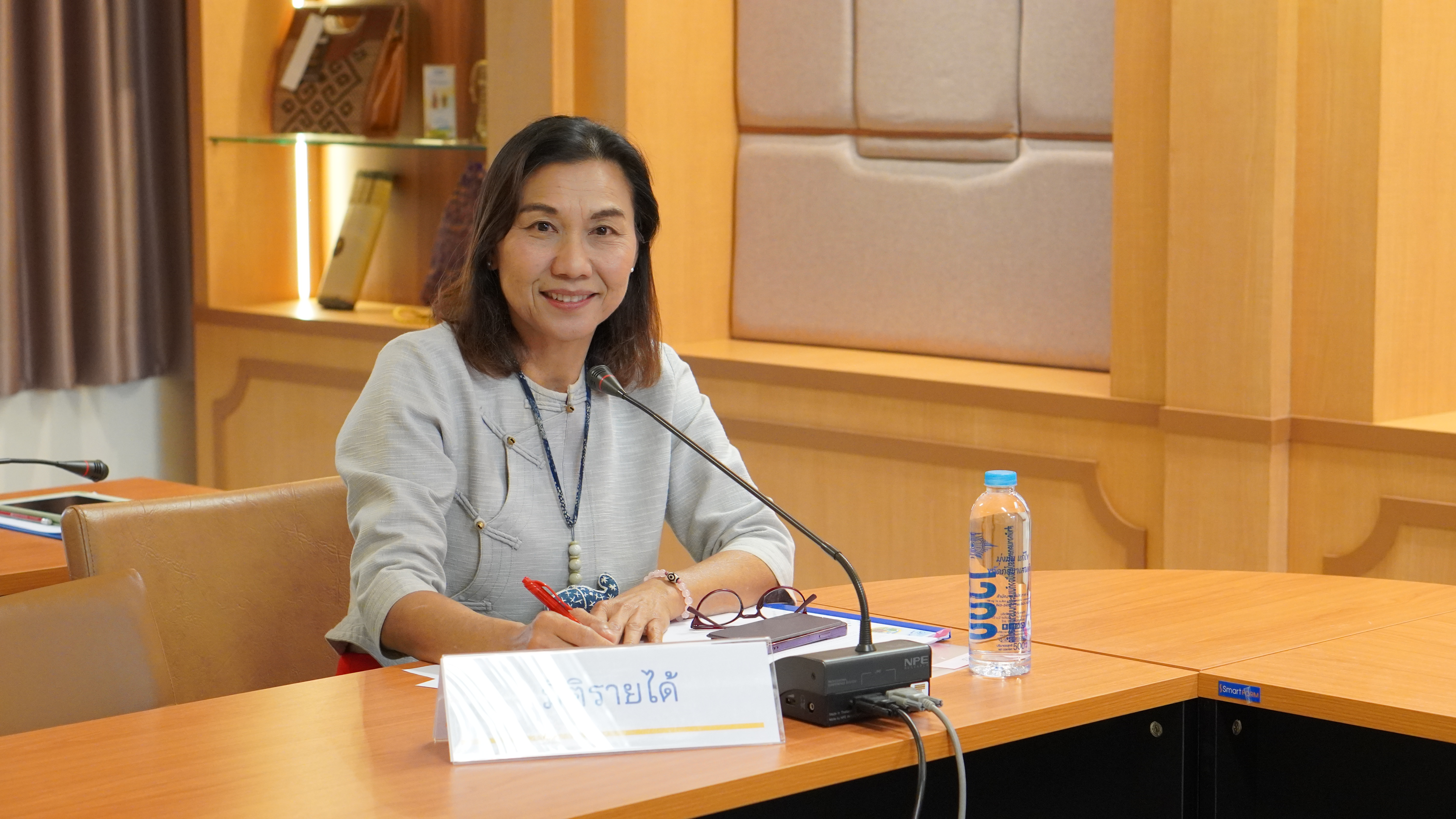 พช.ขอนแก่น : ประชุมคณะทำงานขับเคลื่อนการดำเนินงานขจัดความยากจนและพัฒนาคนทุกช่วงวัยอย่างยั่งยืนตามหลักปรัชญาของเศรษฐกิจพอเพียง ตามภารกิจ 5 มิติ ระดับจังหวัด