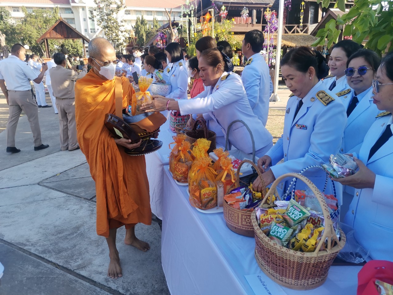 จังหวัดขอนแก่น : จัดพิธีเจริญพระพุทธมนต์และทำบุญตักบาตรถวายพระกุศล เนื่องในวันคล้ายวันประสูติสมเด็จพระเจ้าลูกเธอเจ้าฟ้าสิริวัณณวรี นารีรัตนราชกัญญา วันที่ 8 มกราคม 2567