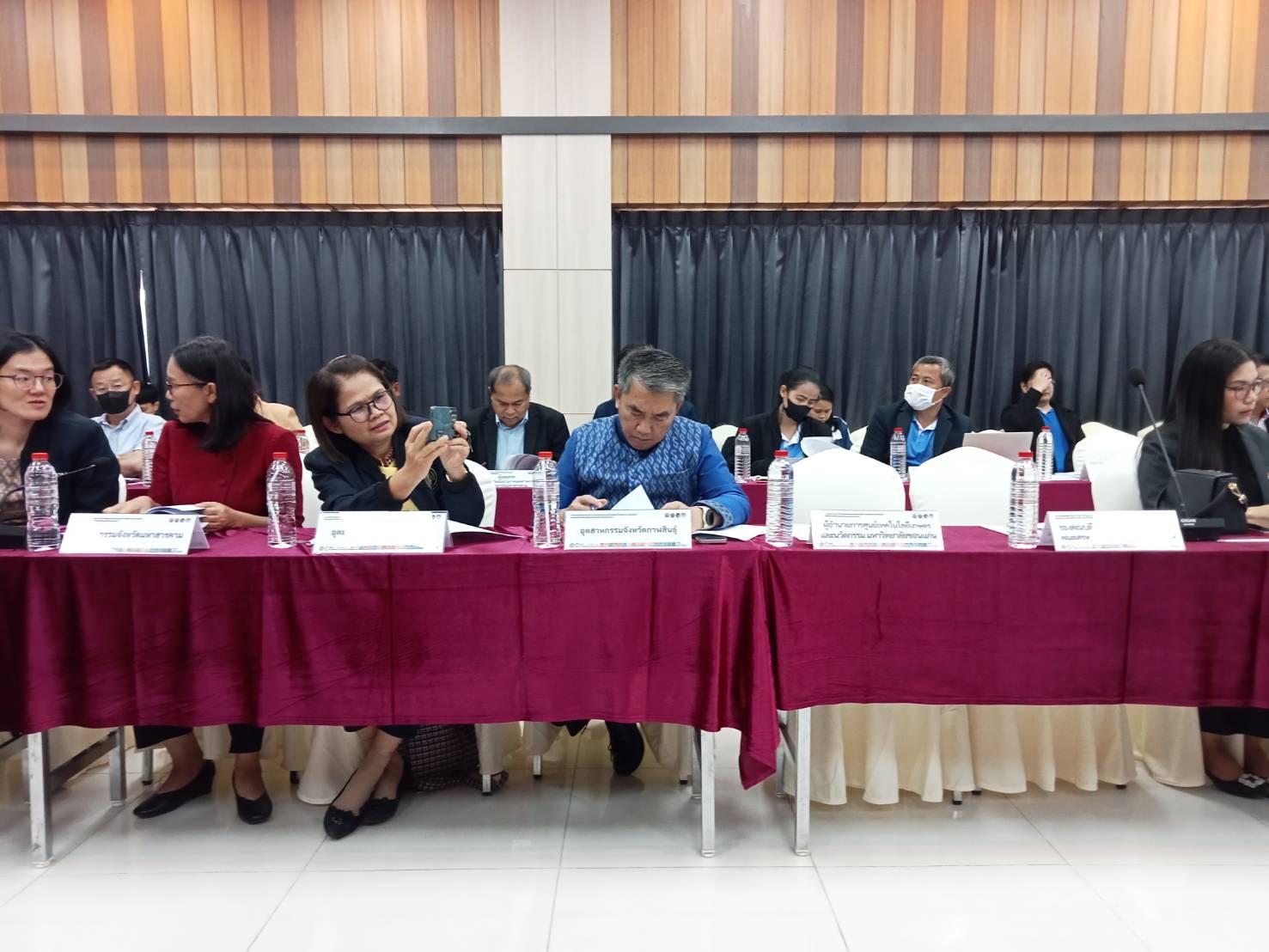 พช.ขอนแก่น : ร่วมประชุมคณะกรรมการร่วมภาครัฐและเอกชน เพื่อแก้ไขปัญหาทางเศรษฐกิจ กลุ่มจังหวัด ภาคตะวันออกเฉียงเหนือตอนกลาง ครั้งที่ 1/2567