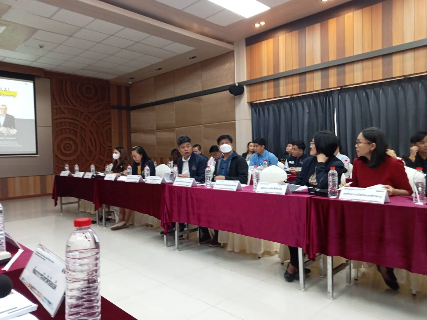 พช.ขอนแก่น : ร่วมประชุมคณะกรรมการร่วมภาครัฐและเอกชน เพื่อแก้ไขปัญหาทางเศรษฐกิจ กลุ่มจังหวัด ภาคตะวันออกเฉียงเหนือตอนกลาง ครั้งที่ 1/2567