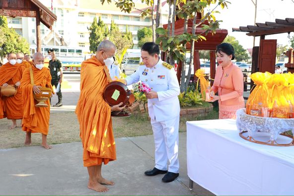 จังหวัดขอนแก่น : จัดพิธีเจริญพระพุทธมนต์และทำบุญตักบาตรถวายพระกุศล เนื่องในวันคล้ายวันประสูติสมเด็จพระเจ้าลูกเธอเจ้าฟ้าสิริวัณณวรี นารีรัตนราชกัญญา วันที่ 8 มกราคม 2567