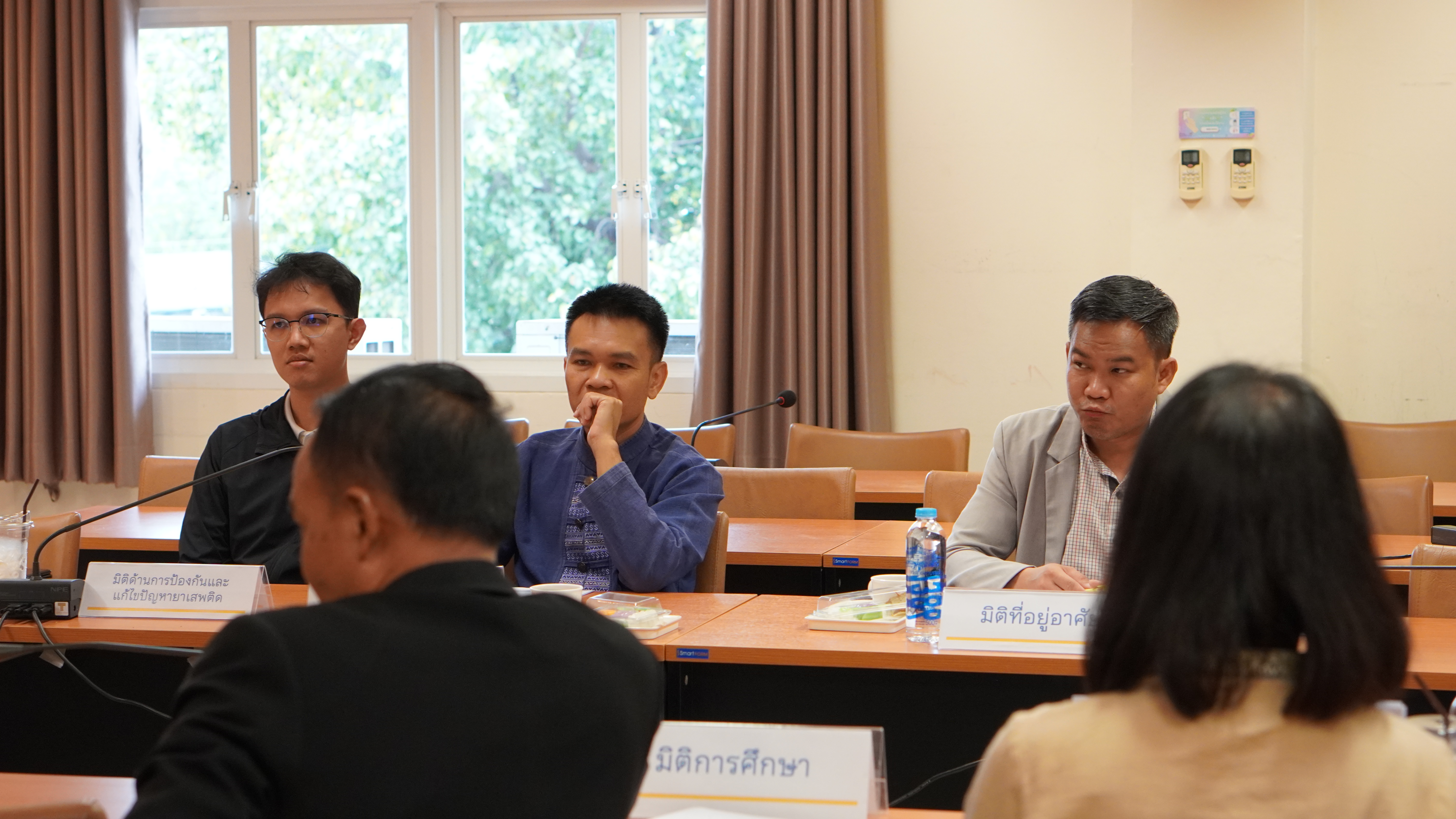 พช.ขอนแก่น : ประชุมคณะทำงานขับเคลื่อนการดำเนินงานขจัดความยากจนและพัฒนาคนทุกช่วงวัยอย่างยั่งยืนตามหลักปรัชญาของเศรษฐกิจพอเพียง ตามภารกิจ 5 มิติ ระดับจังหวัด