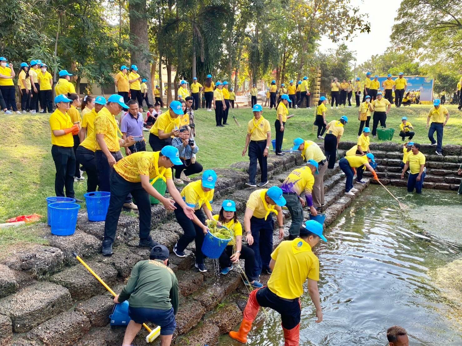 จังหวัดขอนแก่น : จัดกิจกรรมจิตอาสาพัฒนาในโอกาสวันสำคัญของชาติไทย เนื่องในวันสมเด็จพระนเรศวรมหาราช “วันยุทธหัตถี” ประจำปี พ.ศ. 2567 และกิจกรรมจิตอาสาพัฒนา ตามโครงการ “บำรุงรักษาและฟื้นฟูแหล่งน้ำศักดิ์สิทธิ์ เพื่อเฉลิมพระเกียรติพระบาทสมเด็จพระเจ้าอยู่หัว เนื่องในโอกาสมหามงคลเฉลิมพระชนมพรรษา 6 รอบ