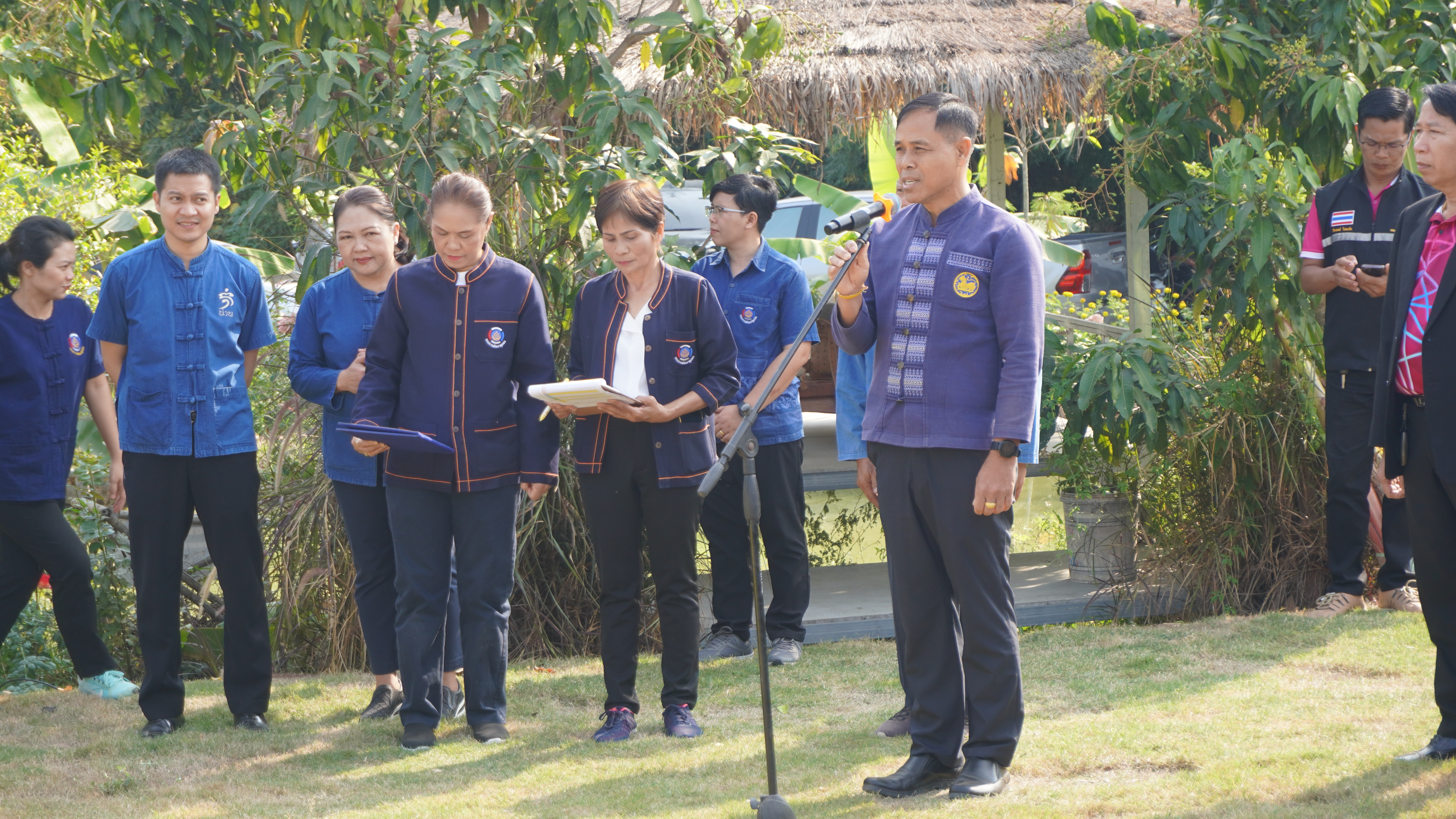 พช.ขอนแก่น : ผู้ว่าฯ ขอนแก่น ร่วมกิจกรรมสานสัมพันธ์เครือข่าย โคก หนอง นา อารยเกษตรขอรแก่น “พายห่อข้าว ไปเอาแฮง แบ่งปัน สร้างสรรค์ สามัคคี ทำความดีด้วยหัวใจ”