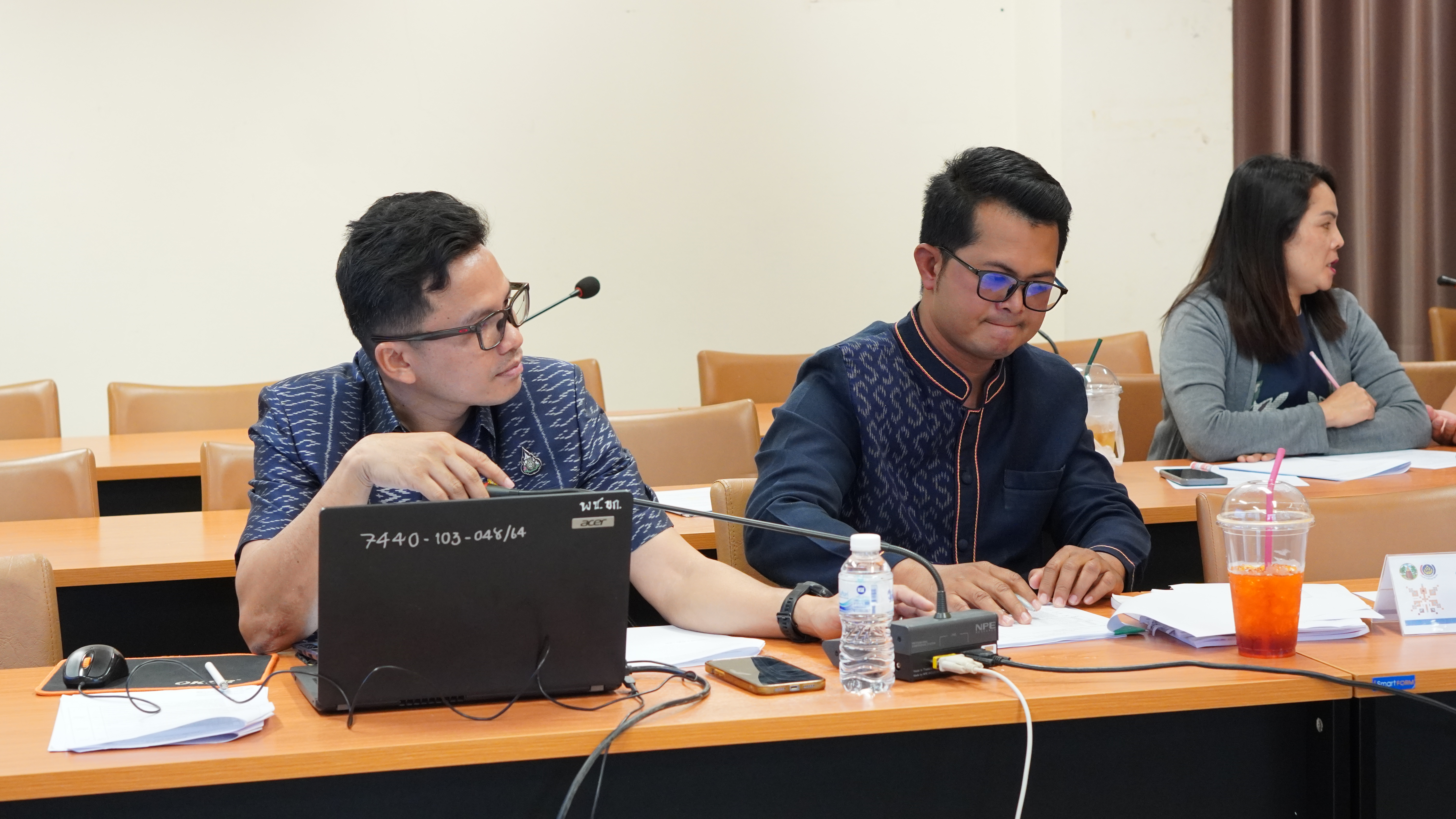 พช.ขอนแก่น : ประชุมคณะทำงานพิจารณาจัดทำข้อตกลงการปฏิบัติราชการและการประเมินผลการปฏิบัติราชการของข้าราชการสำนักงานพัฒนาชุมชนจังหวัดขอนแก่น