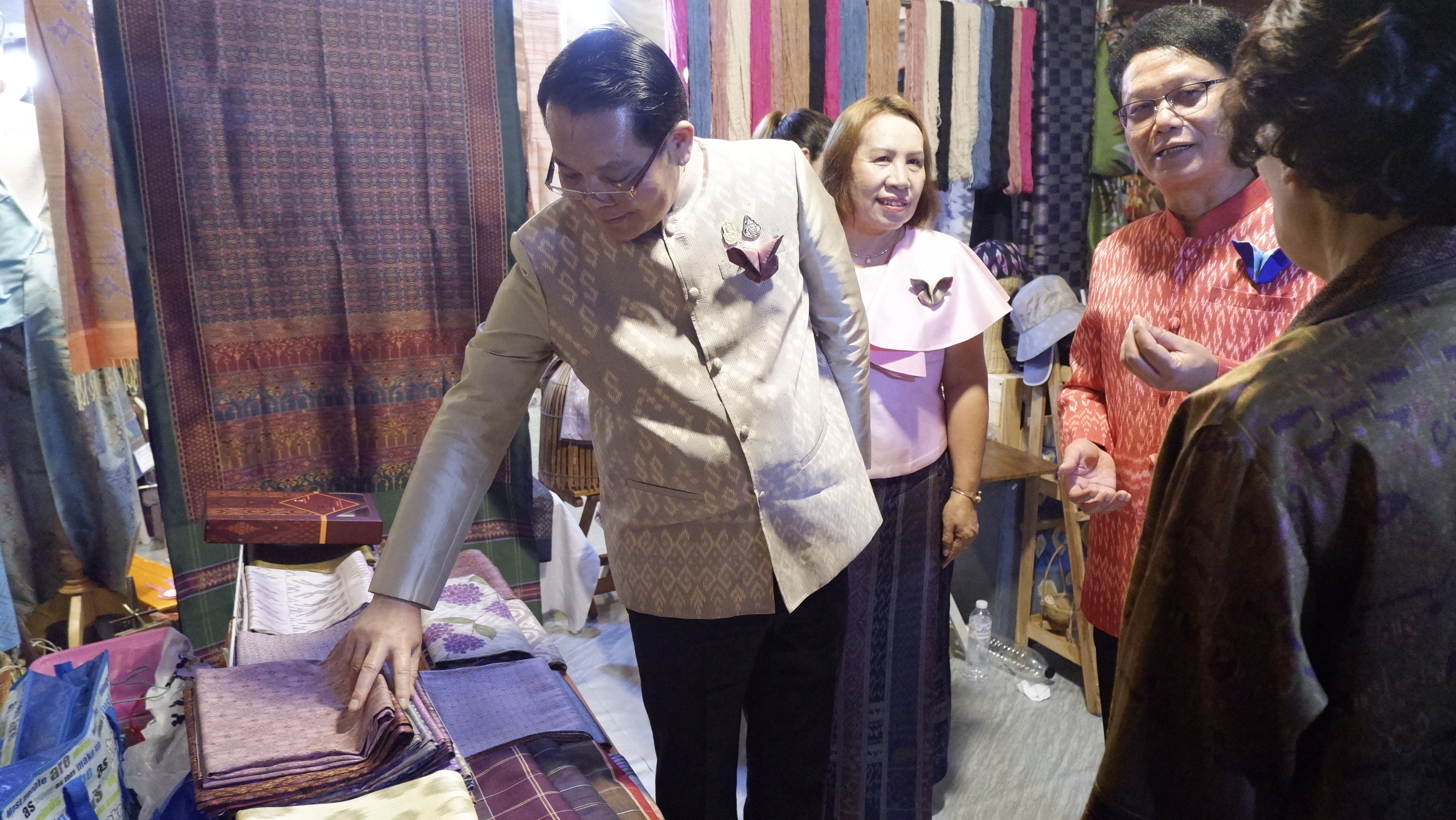 พช.ขอนแก่น : ร่วมงานไหมมัดหมี่และของดีเมืองชลบถ ประจำปี 2567