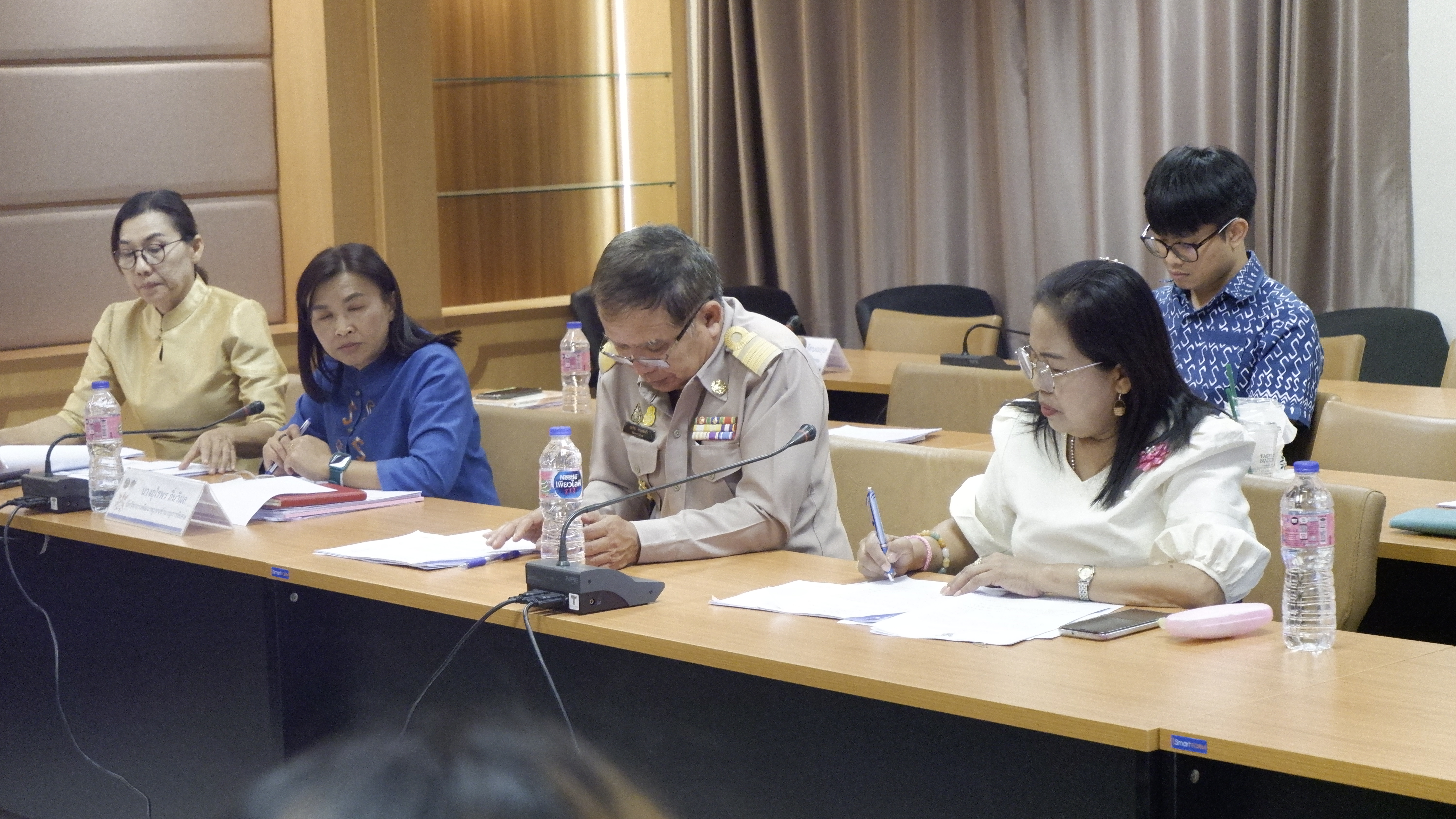 พช.ขอนแก่น : ประชุมคณะทำงานโครงการพัฒนาชุมชนใสสะอาด