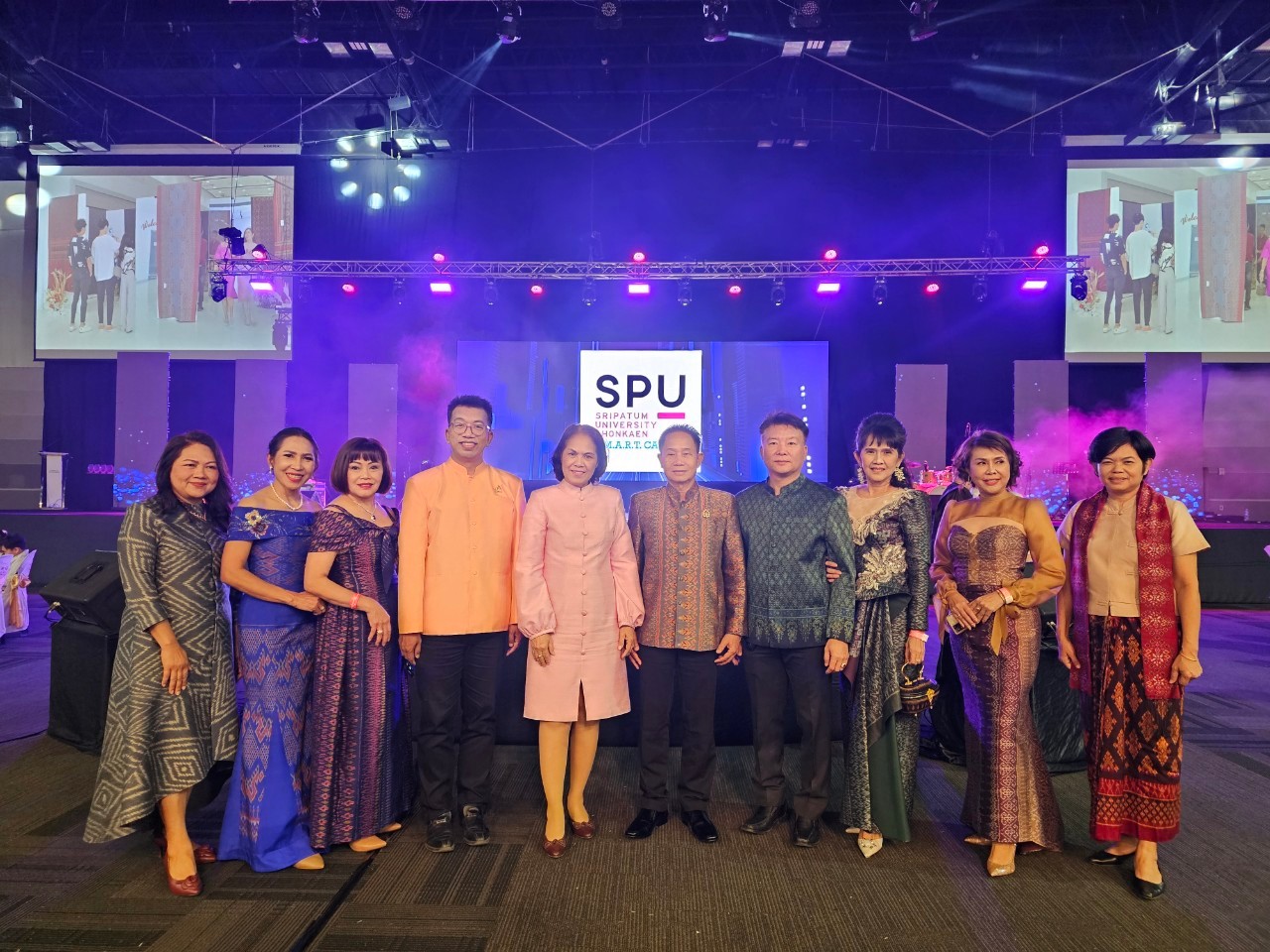 พช.ขอนแก่น : ร่วมงาน “สยามพัสตรา รังสรรค์ผ้าไทย ไหมขอนแก่น”