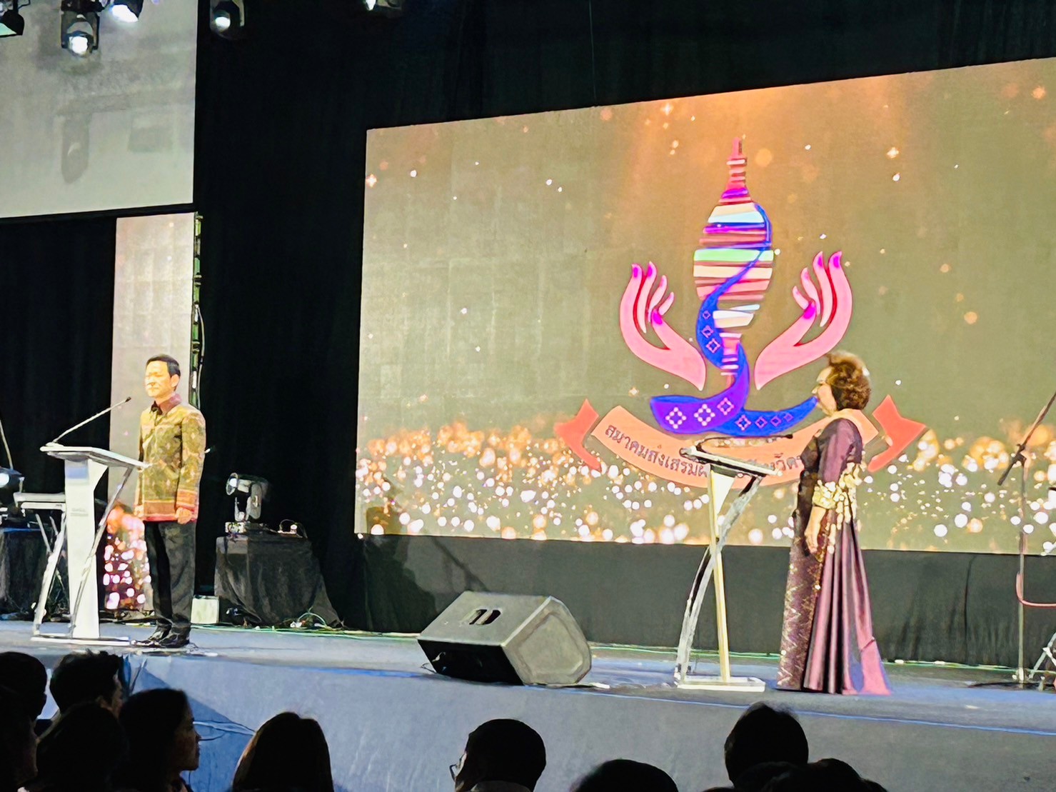พช.ขอนแก่น : ร่วมงาน “สยามพัสตรา รังสรรค์ผ้าไทย ไหมขอนแก่น”