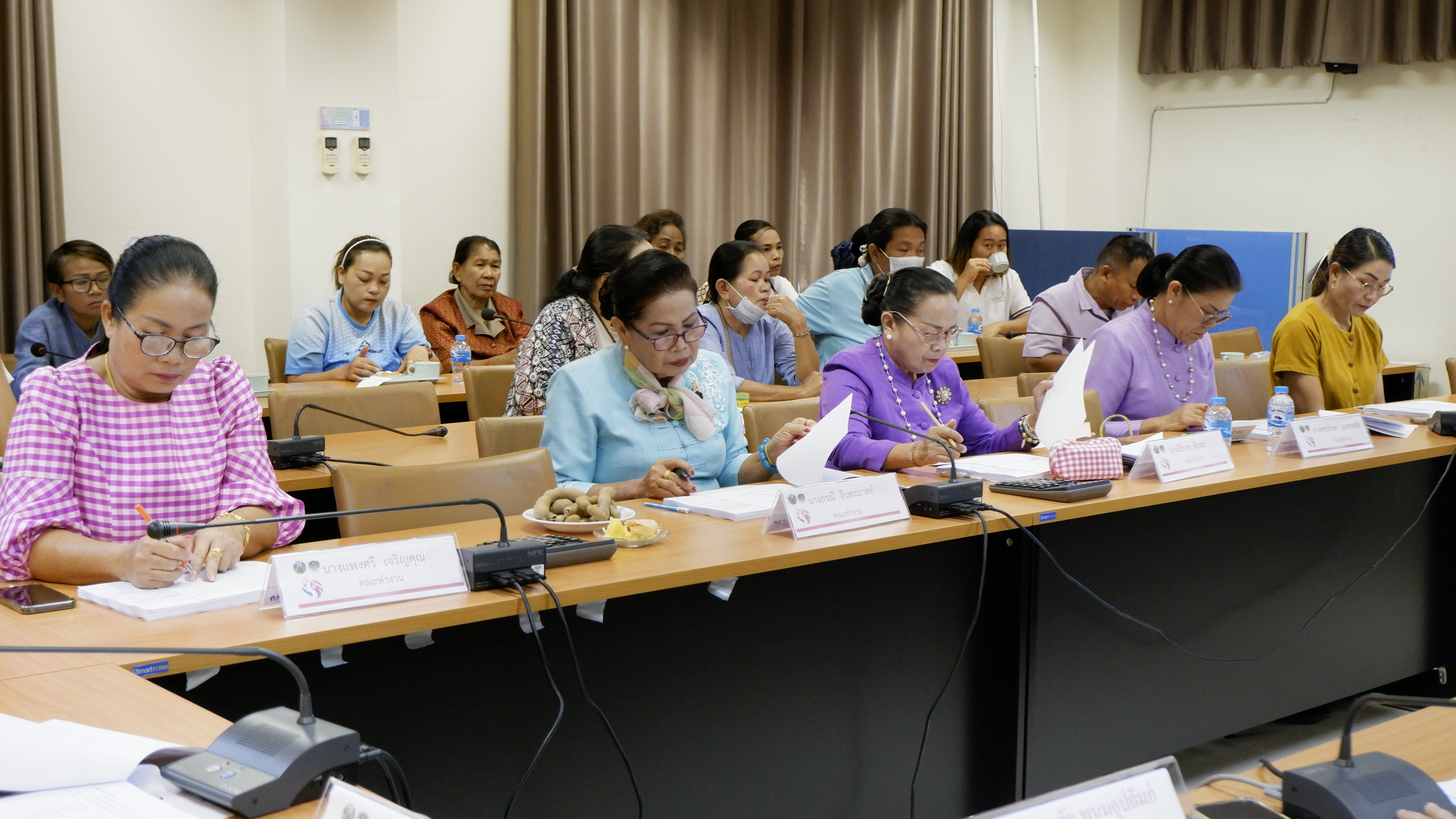 พช.ขอนแก่น : ประชุมคณะทำงานขับเคลื่อนกองทุนพัฒนาบทบาทสตรีจังหวัดขอนแก่น ครั้งที่ 3/2567