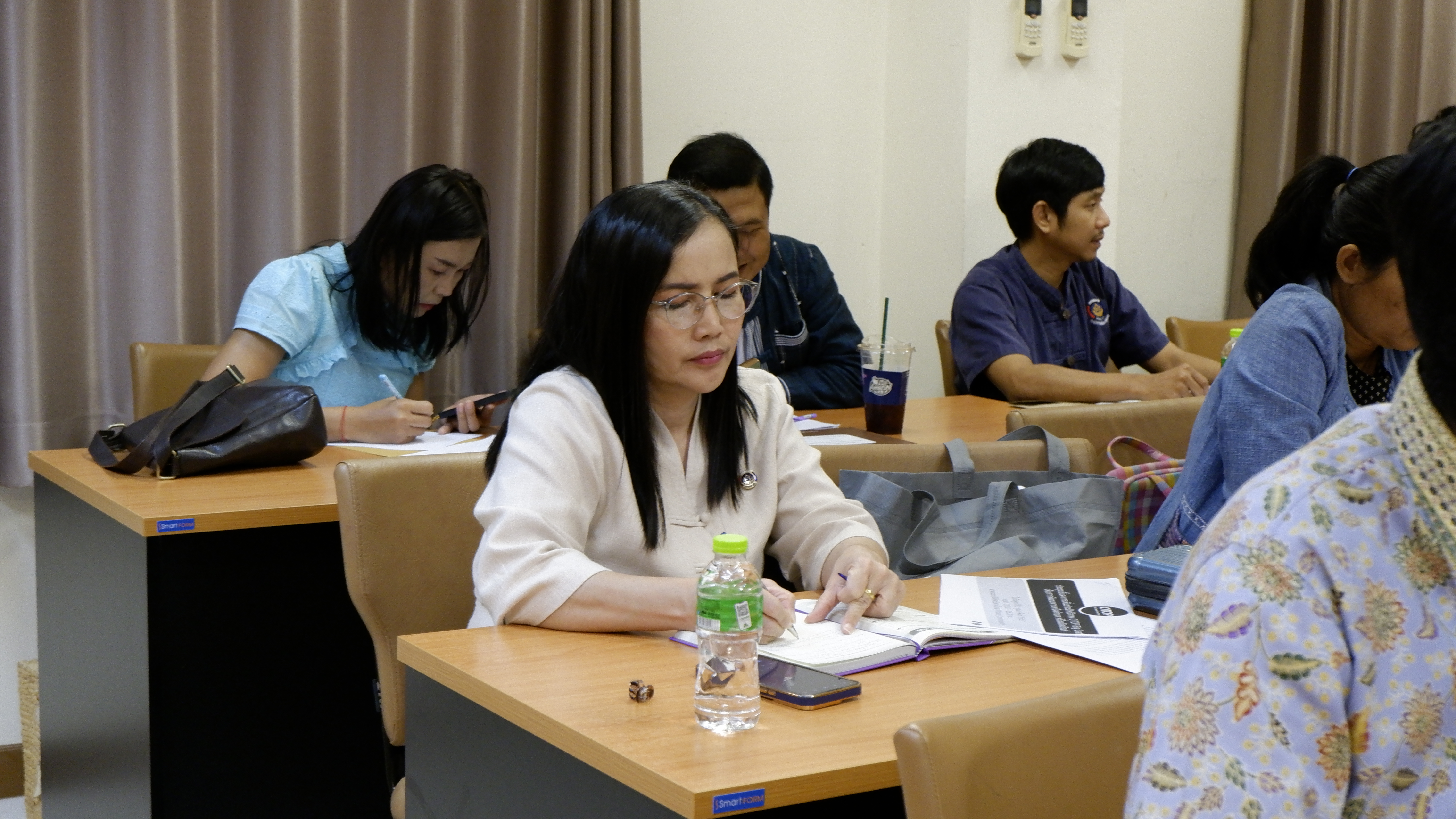 พช.ขอนแก่น : ร่วมประชุมโครงการเพิ่มประสิทธิภาพ OTOP Big Data เพื่อการพัฒนางานหนึ่งตำบล หนึ่งผลิตภัณฑ์