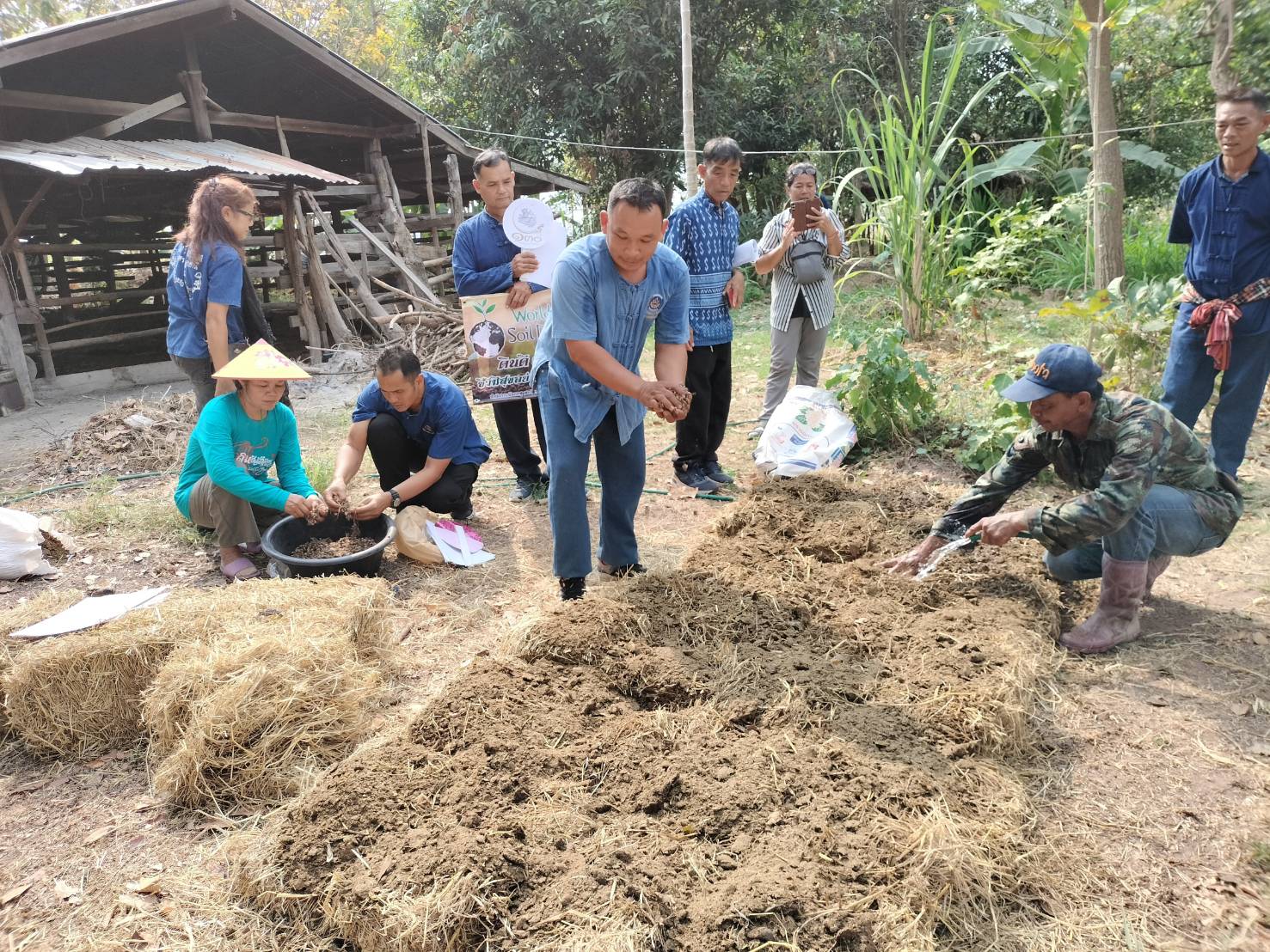 พช.ขอนแก่น : ดำเนินโครงการพัฒนาหมู่บ้านเศรษฐกิจพอเพียง ประจำปีงบประมาณ 2567