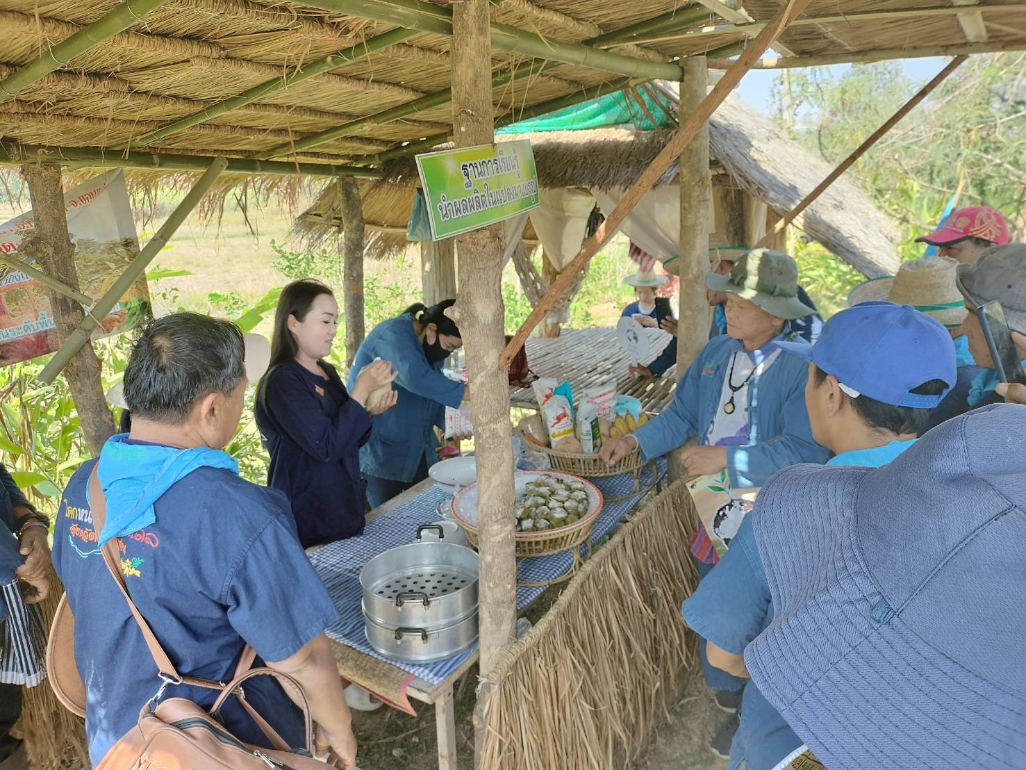 พช.ขอนแก่น : ดำเนินโครงการพัฒนาหมู่บ้านเศรษฐกิจพอเพียง ประจำปีงบประมาณ 2567