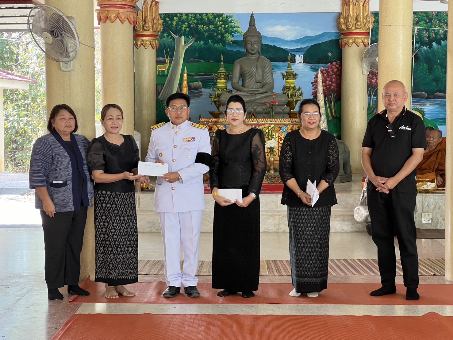 พช.ขอนแก่น : ร่วมงานฌาปนกิจศพ คุณแม่สอน สิทธิ มารดาของ นายโยธิน สิทธิ พัฒนาการอำเภอชุมแพ