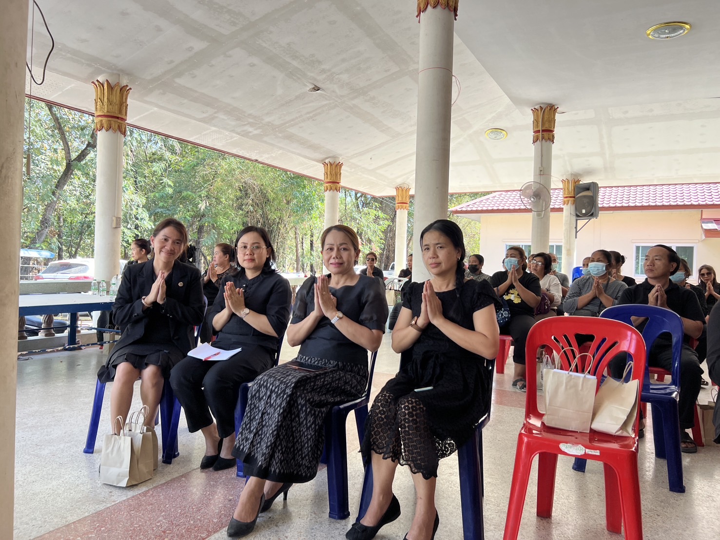 พช.ขอนแก่น : ร่วมงานฌาปนกิจศพ คุณแม่สอน สิทธิ มารดาของ นายโยธิน สิทธิ พัฒนาการอำเภอชุมแพ