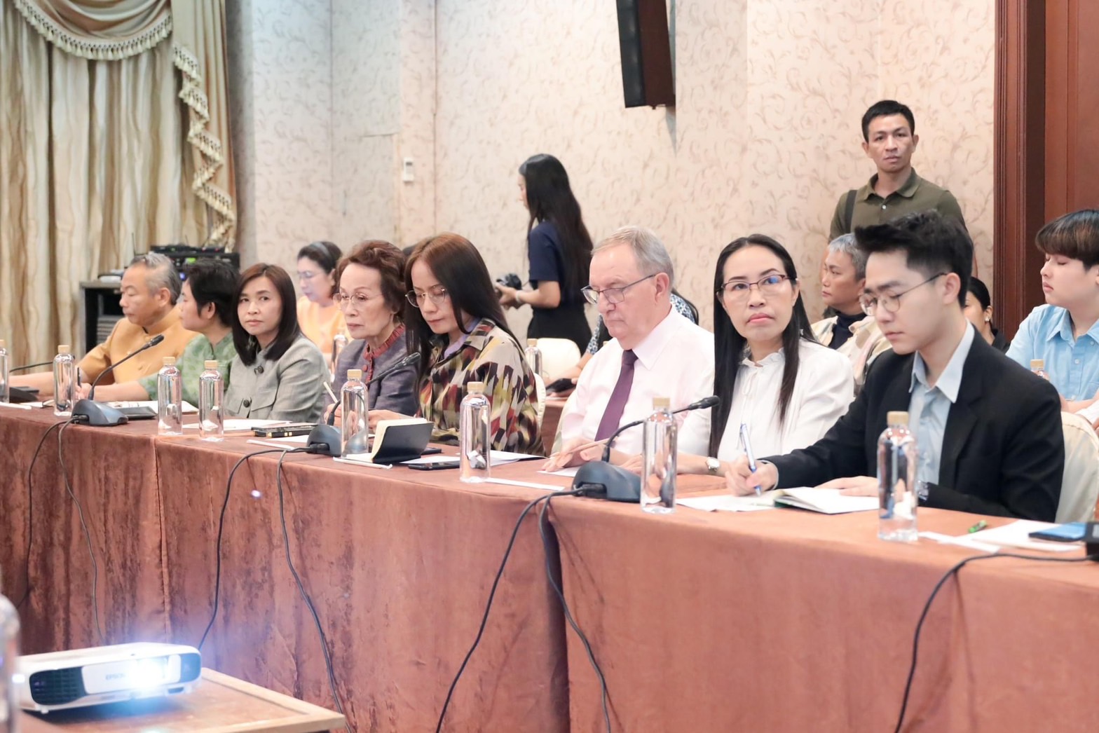 พช.ขอนแก่น : ร่วมประชุมร่วม TCEB สภาอุตสาหกรรมการท่องเที่ยวขอนแก่น ระดมความคิดเห็นภาคีเครือข่าย