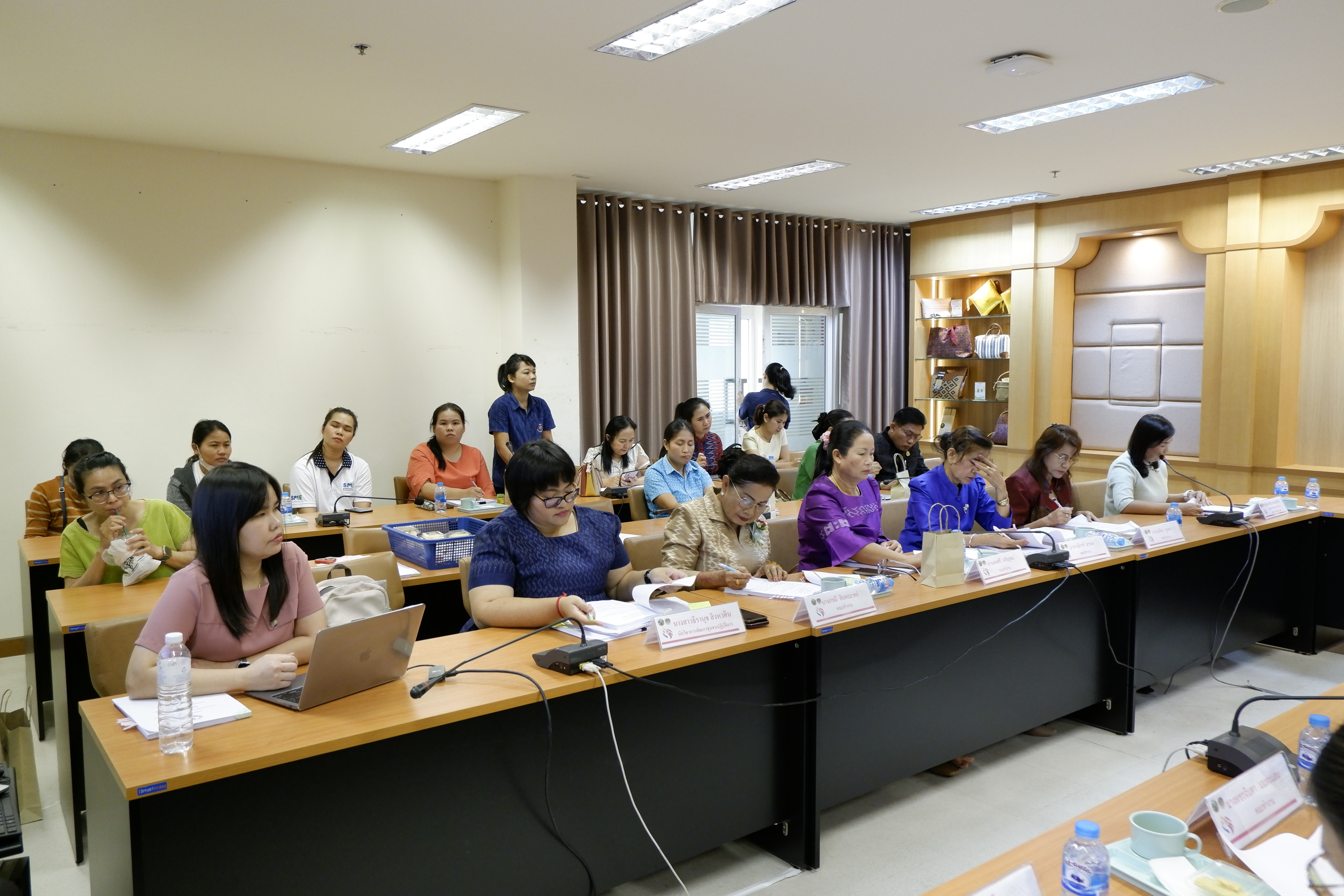 พช.ขอนแก่น : ประชุมคณะทำงานขับเคลื่อนกองทุนพัฒนาบทบาทสตรีจังหวัดขอนแก่น ครั้งที่ 4/2567