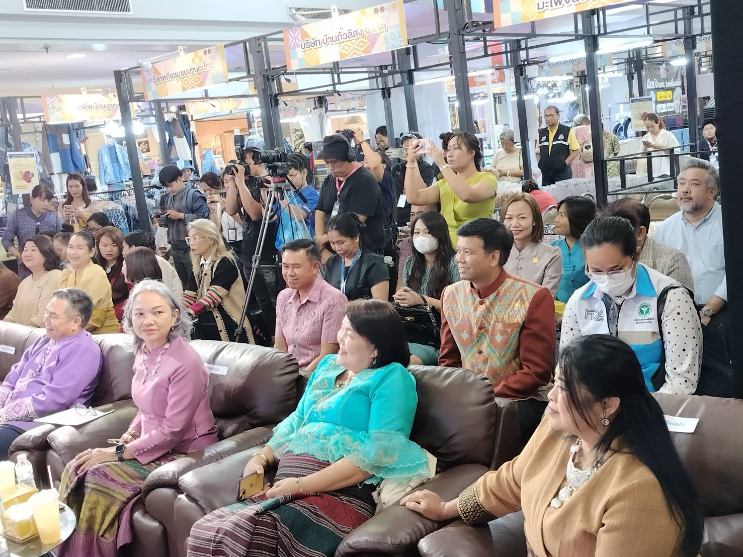 พช.ขอนแก่น : ร่วมพิธีเปิดงานแสดงและจำหน่ายผลิตภัณฑ์จังหวัดน่าน (Nan Brand และ Nan Brand Premium) และสินค้าอื่นที่มีศักยภาพของจังหวัดน่าน