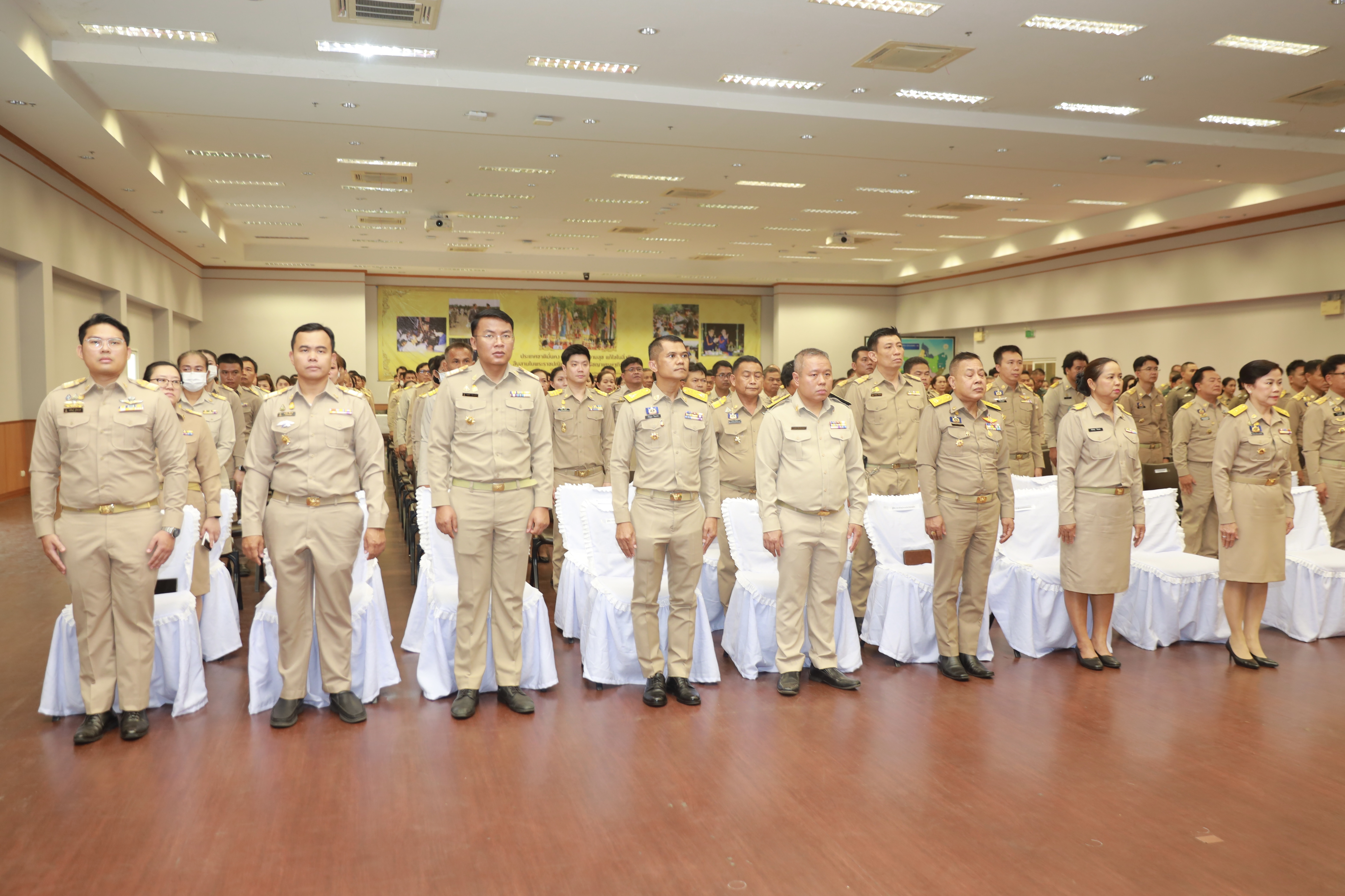 จังหวัดขอนแก่น : จัดพิธีถวายราชสักการะพระบาทสมเด็จพระจุลจอมเกล้าเจ้าอยู่หัว เนื่องในวันท้องถิ่นไทย ประจำปี 2567