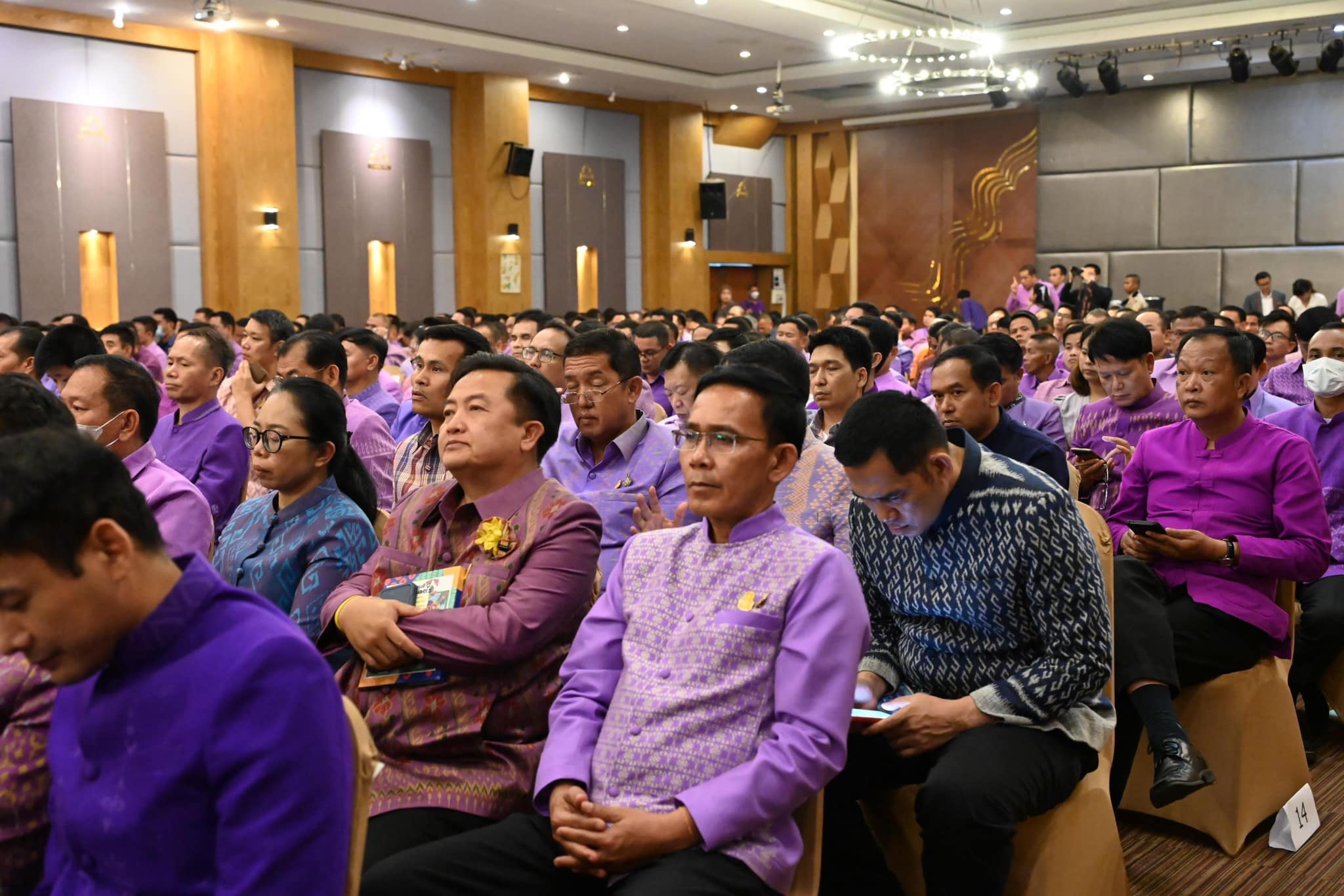 พช.ขอนแก่น : ร่วมประชุมโครงการอบรมเพิ่มประสิทธิภาพผู้นำในการเสริมสร้างบทบาทของหมู่บ้านสู่การพัฒนาประเทศอย่างยั่งยืน จังหวัดบุรีรัมย์
