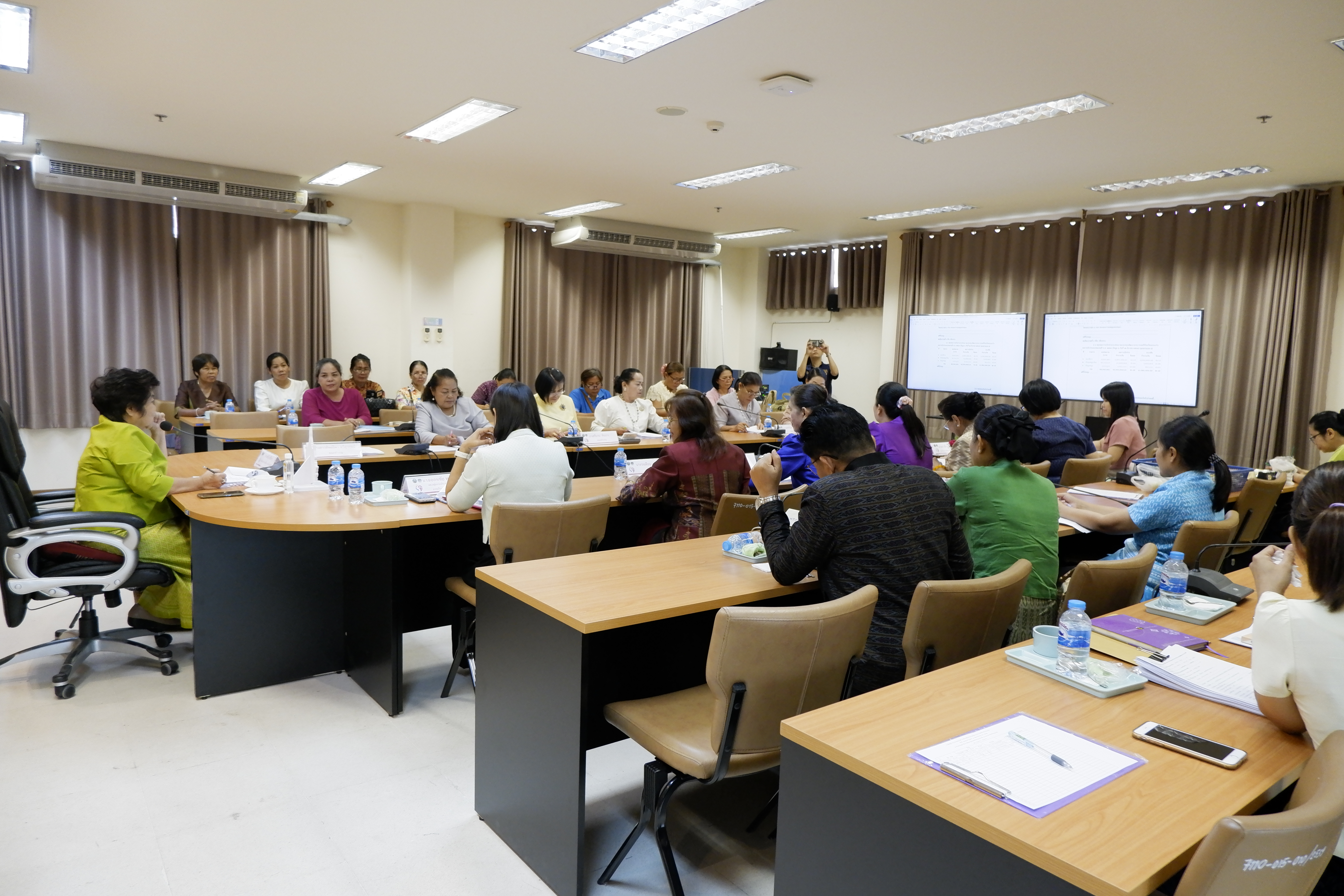 พช.ขอนแก่น : ประชุมคณะทำงานขับเคลื่อนกองทุนพัฒนาบทบาทสตรีจังหวัดขอนแก่น ครั้งที่ 4/2567