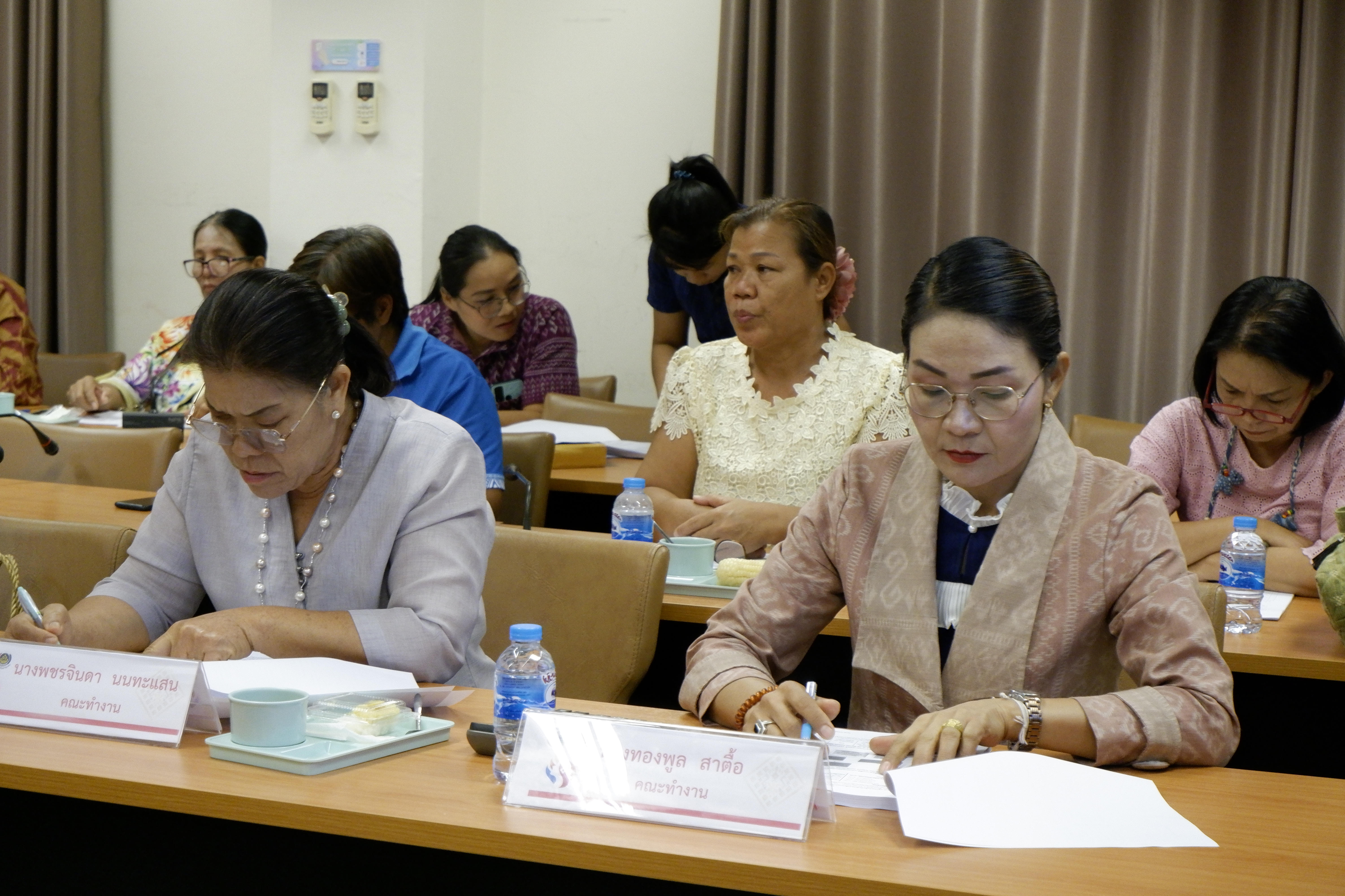 พช.ขอนแก่น : ประชุมคณะทำงานขับเคลื่อนกองทุนพัฒนาบทบาทสตรีจังหวัดขอนแก่น ครั้งที่ 4/2567