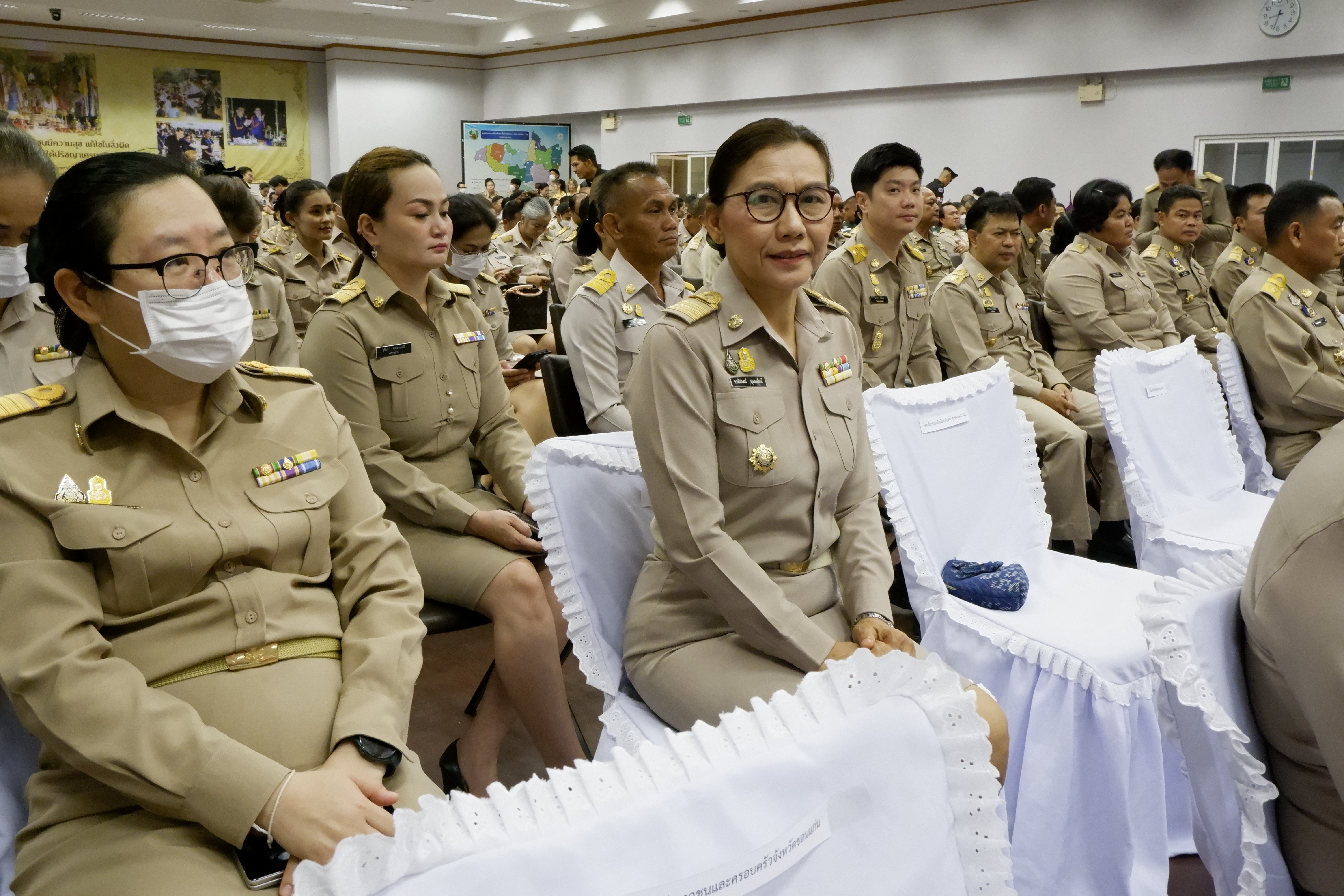 จังหวัดขอนแก่น : จัดพิธีถวายราชสักการะพระบาทสมเด็จพระจุลจอมเกล้าเจ้าอยู่หัว เนื่องในวันท้องถิ่นไทย ประจำปี 2567