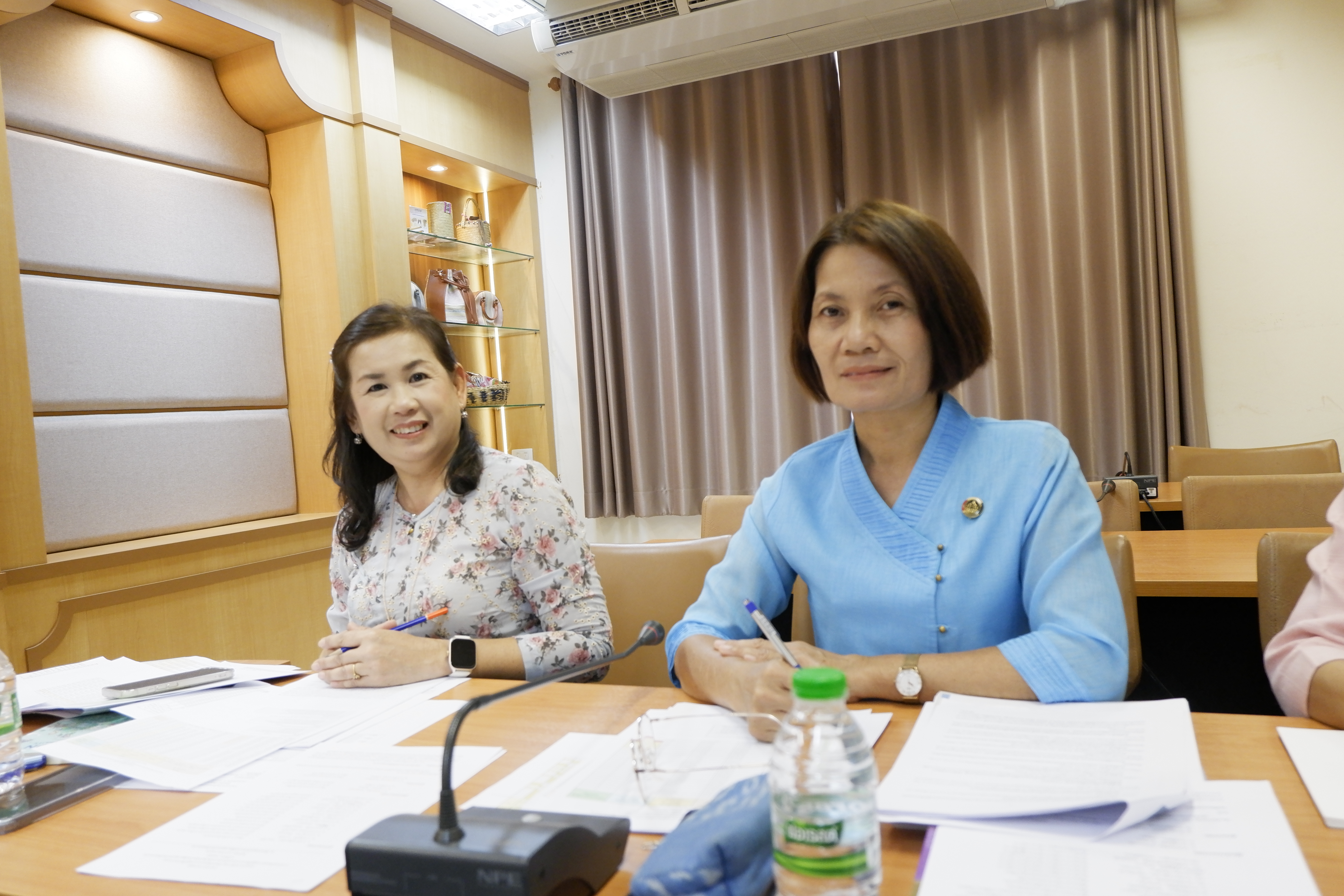 พช.ขอนแก่น : ประชุมคณะทำงานพิจารณาจัดทำข้อตกลงการปฏิบัติราชการและการประเมินผลการปฏิบัติราชการ ของข้าราชการ สังกัดสำนักงานพัฒนาชุมชนจังหวัดขอนแก่น ประจำปีงบประมาณ พ.ศ. 2567
