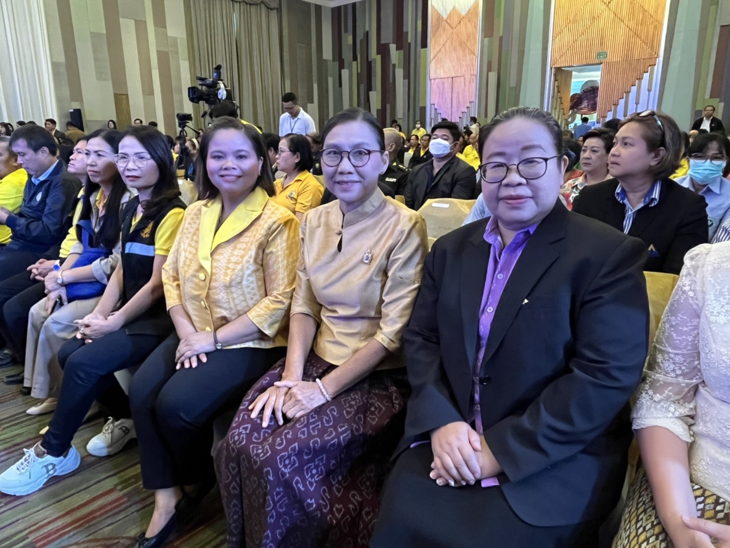 พช.ขอนแก่น : ร่วมงานมหกรรมแก้หนี้ สร้างวิถีแห่งความเป็นธรรม ครั้งที่ 5 ประจำปีงบประมาณ พ.ศ. 2567