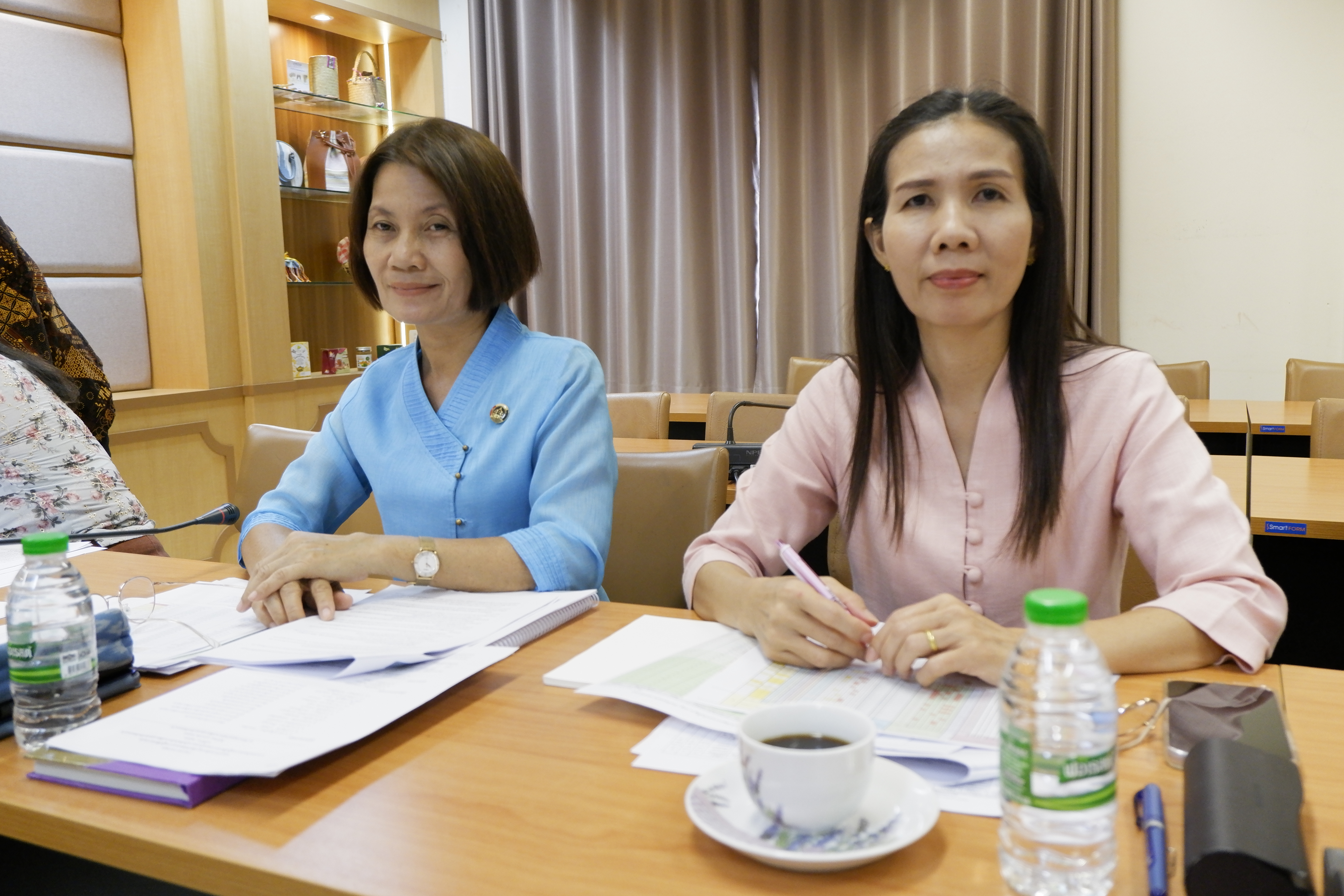 พช.ขอนแก่น : ประชุมคณะทำงานพิจารณาจัดทำข้อตกลงการปฏิบัติราชการและการประเมินผลการปฏิบัติราชการ ของข้าราชการ สังกัดสำนักงานพัฒนาชุมชนจังหวัดขอนแก่น ประจำปีงบประมาณ พ.ศ. 2567