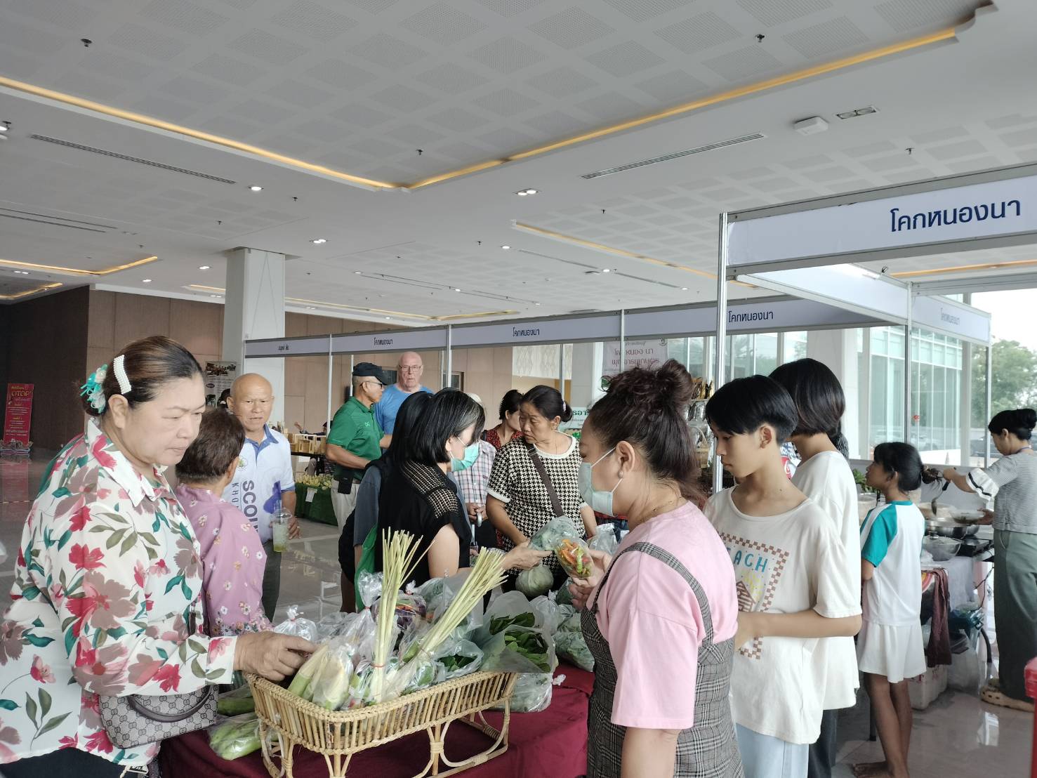 พช.ขอนแก่น :เพิ่มช่องทางการตลาดผลผลิต โคก หนอง นา ขอนแก่น ในงานมหกรรมของดี..ชายแดนใต้ OTOP ทั่วไทยรวมใจสู่เมืองหมอแคน