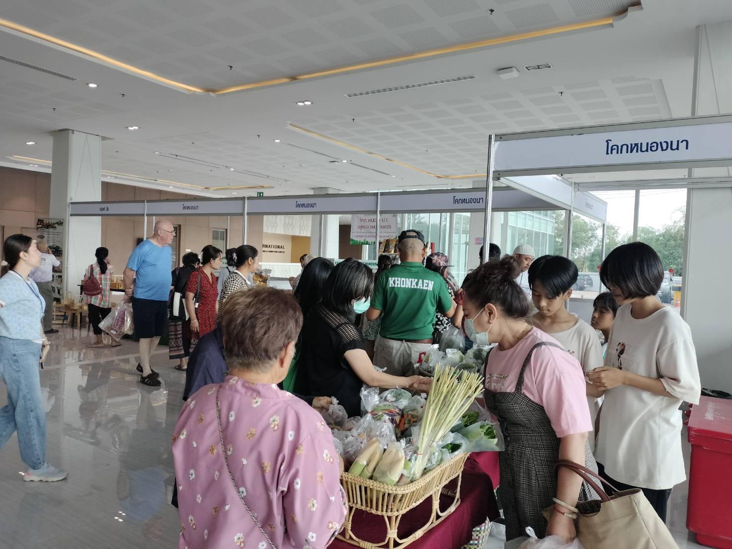 พช.ขอนแก่น :เพิ่มช่องทางการตลาดผลผลิต โคก หนอง นา ขอนแก่น ในงานมหกรรมของดี..ชายแดนใต้ OTOP ทั่วไทยรวมใจสู่เมืองหมอแคน